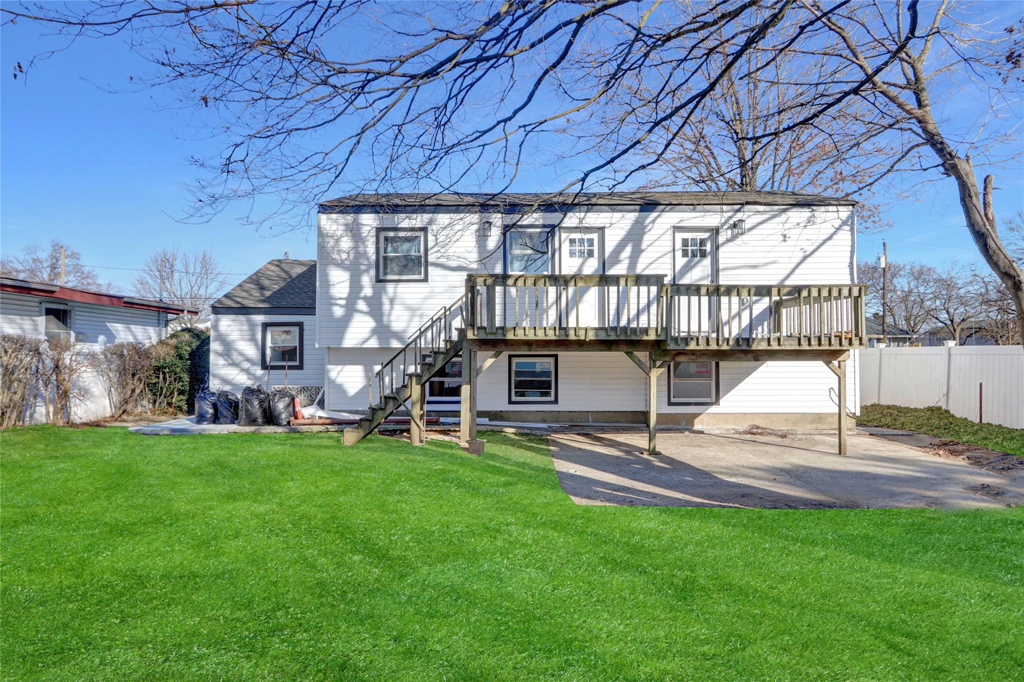 153 New York Avenue, Westbury, NY 11590