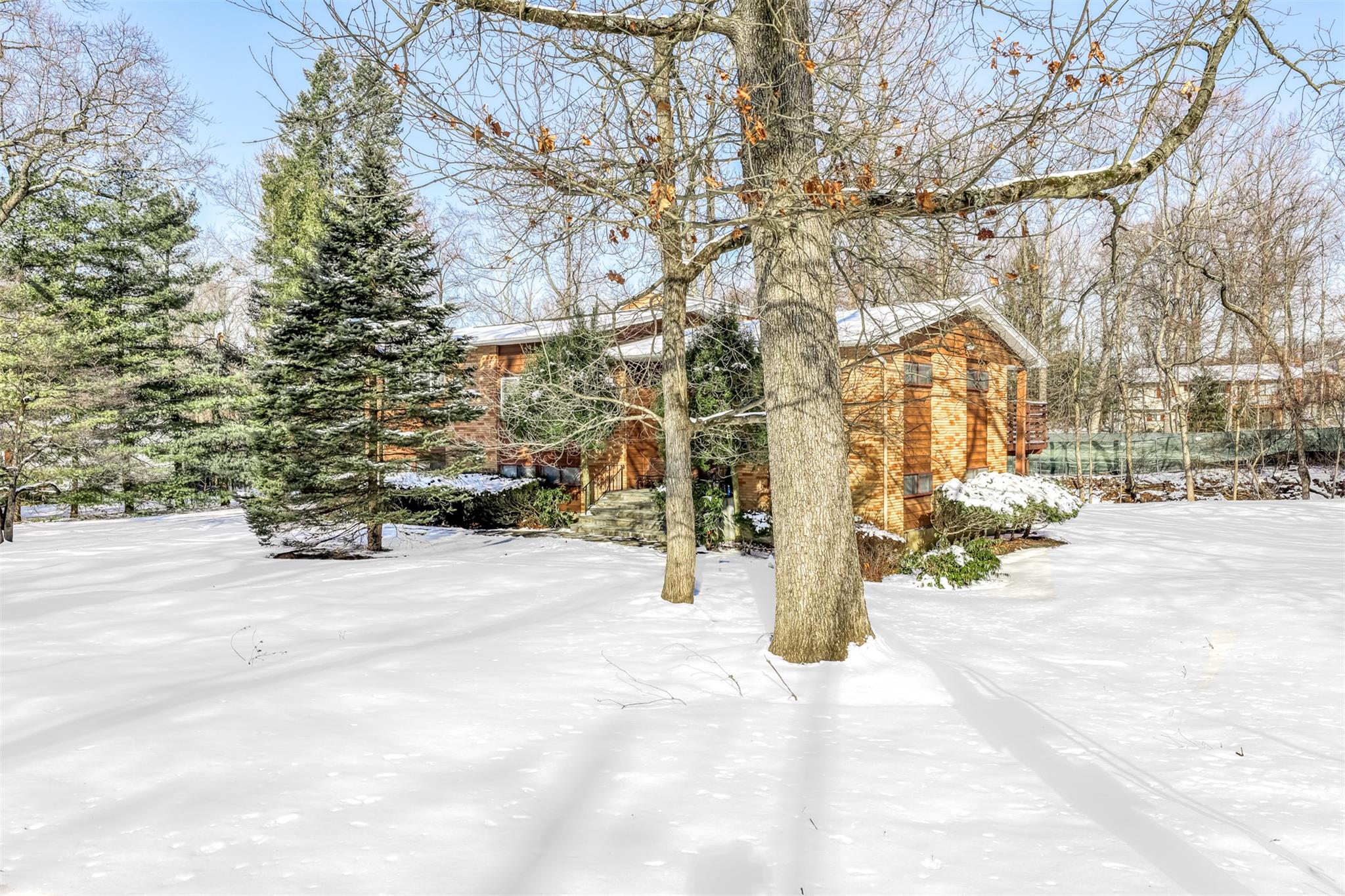 2 Olympia Lane, Monsey, NY 10952