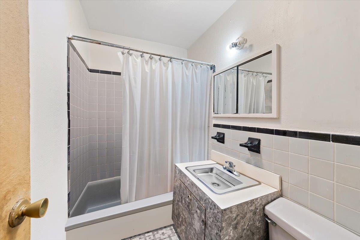 1764 Bartow Avenue, Bronx, NY 10469