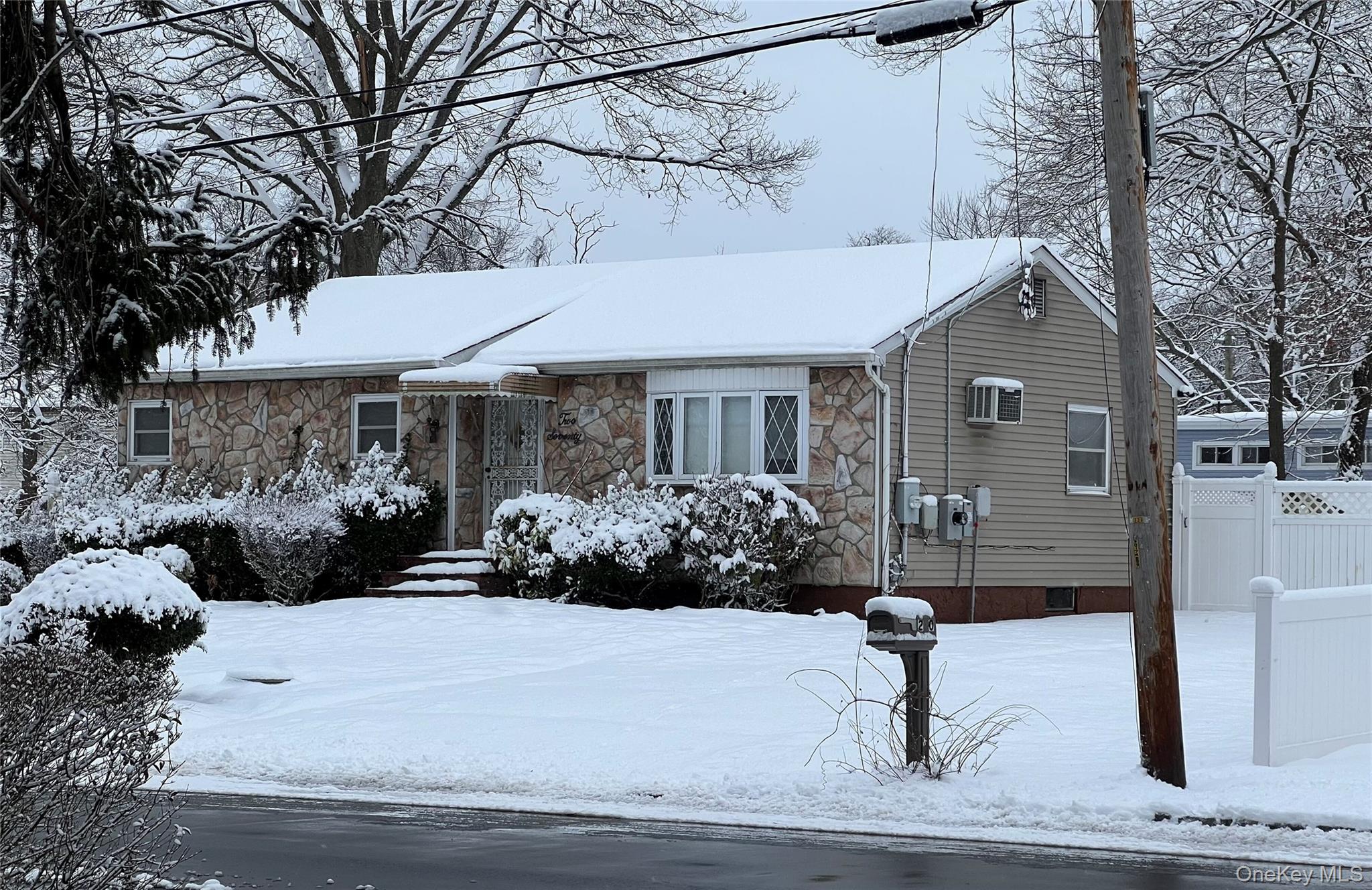 270 Fulton Street, West Babylon, NY 11704