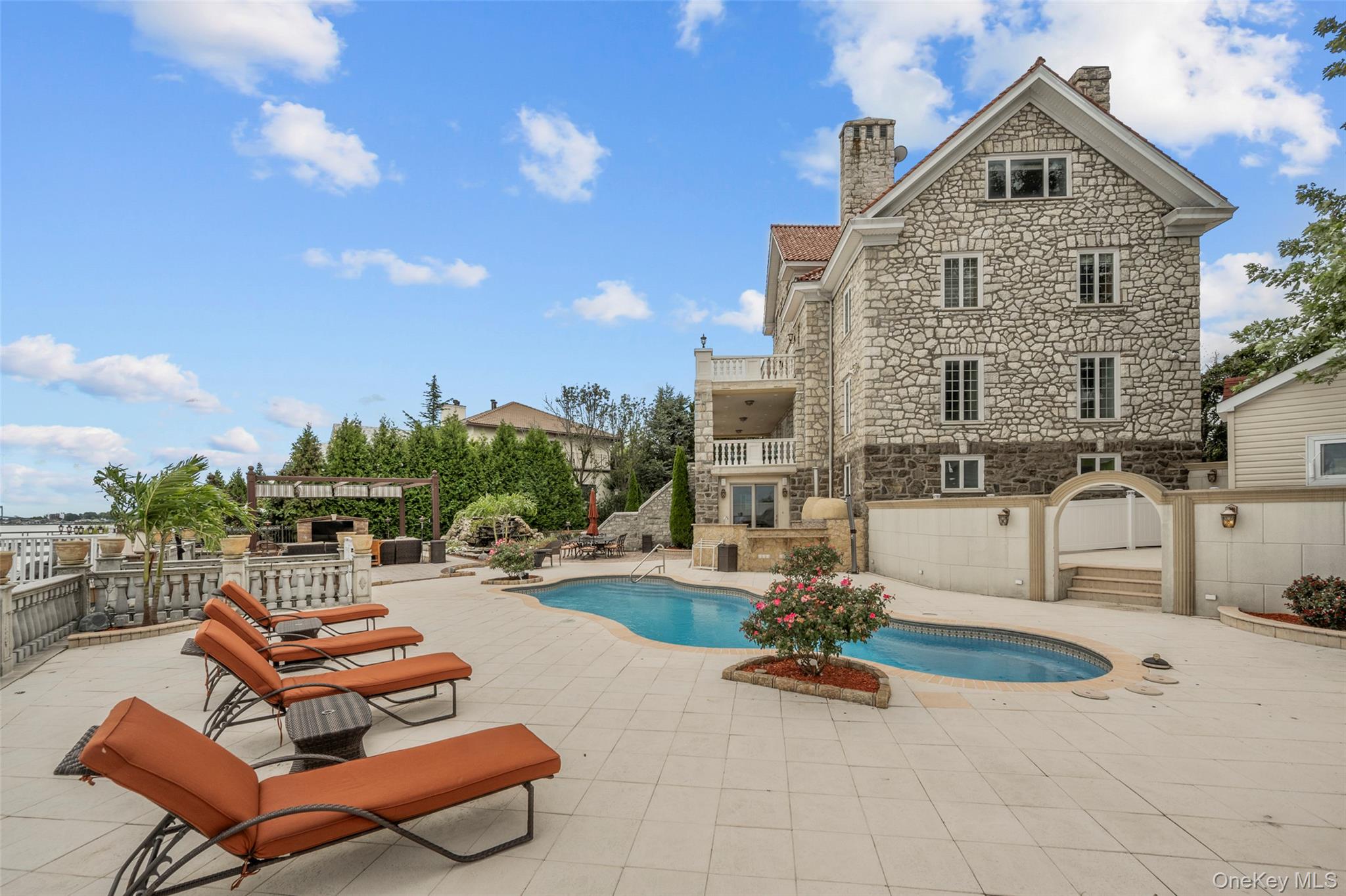 3407 Country Club Road, Bronx, NY 10465