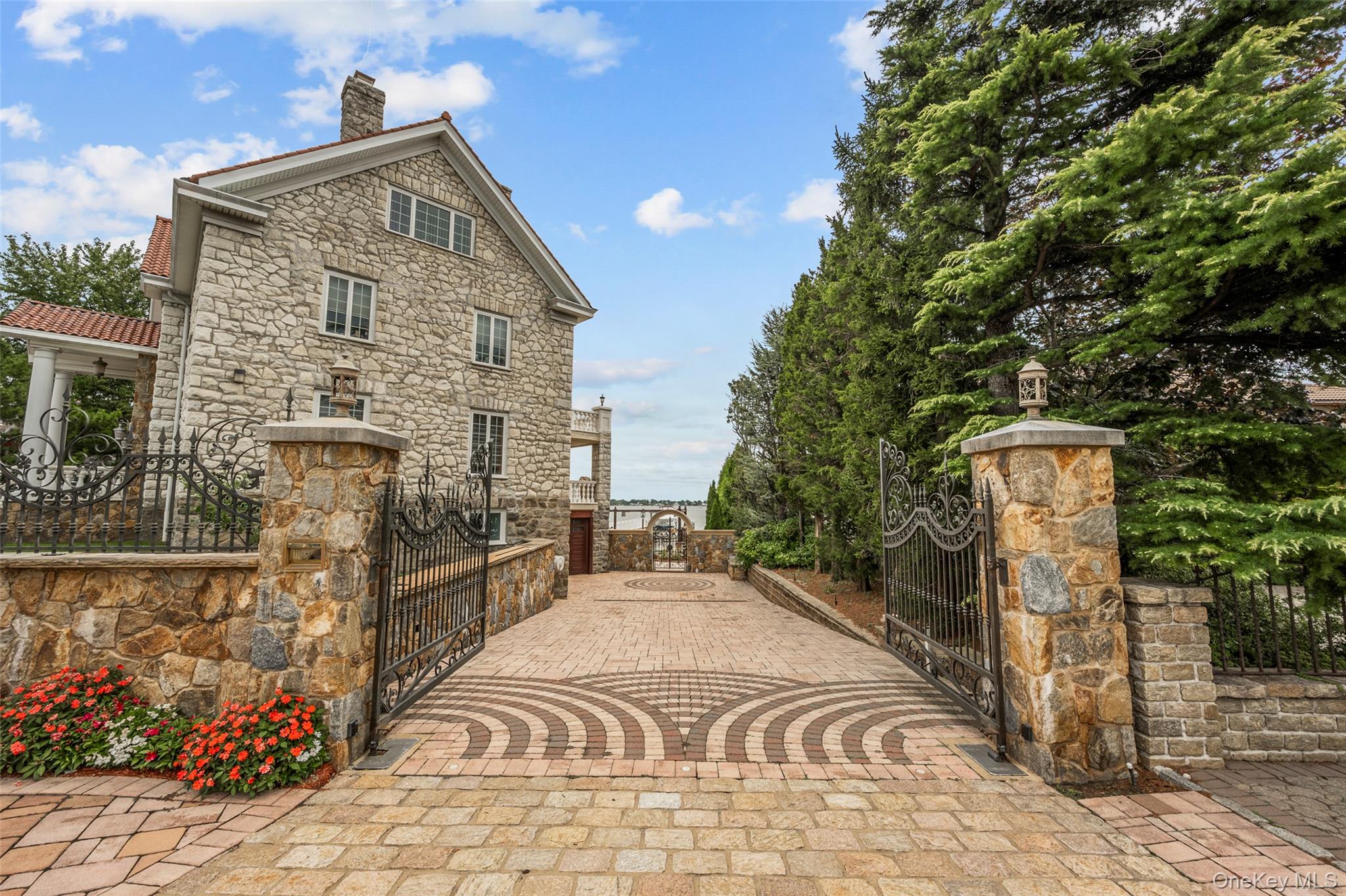 3407 Country Club Road, Bronx, NY 10465