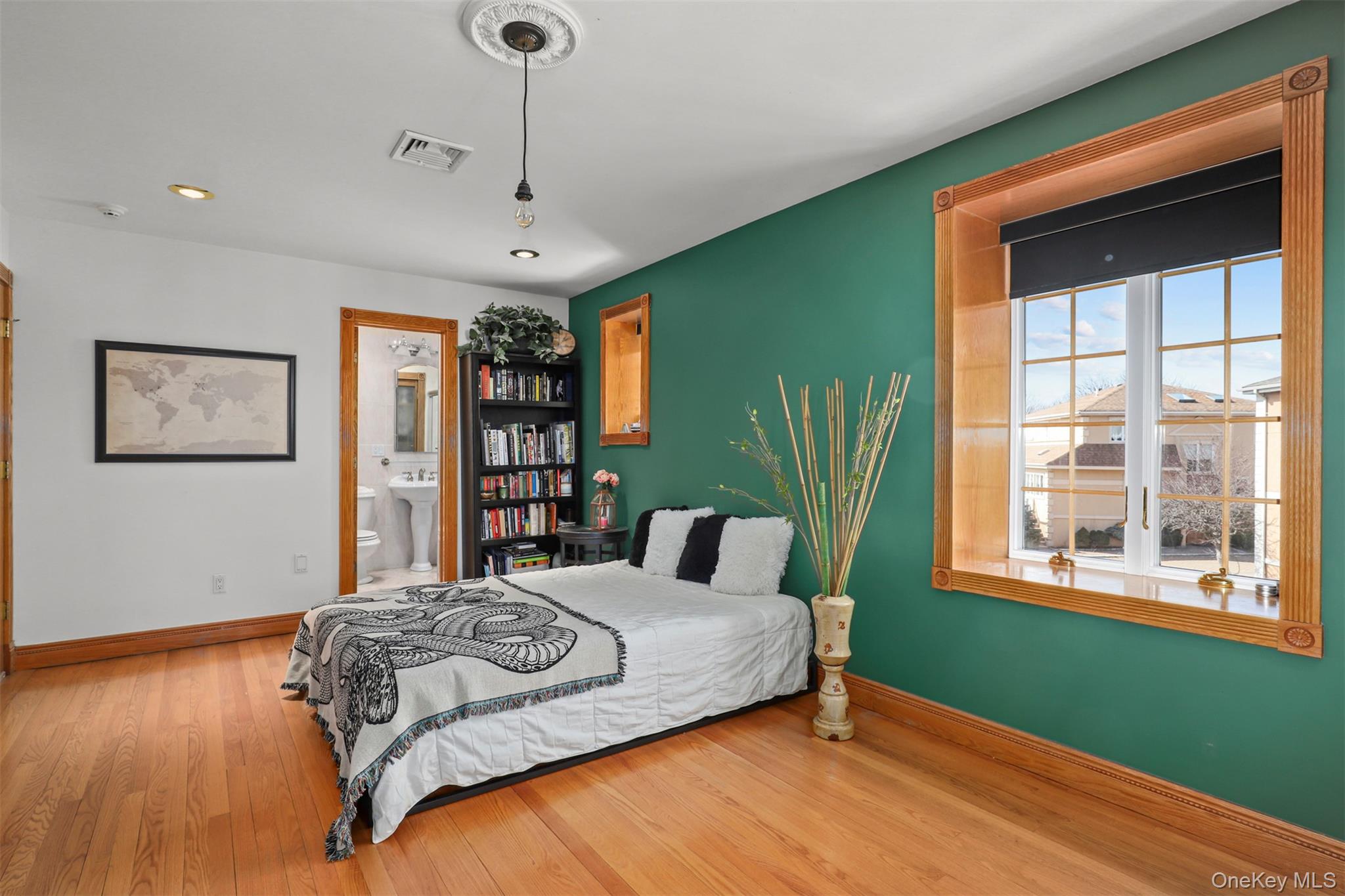 3407 Country Club Road, Bronx, NY 10465