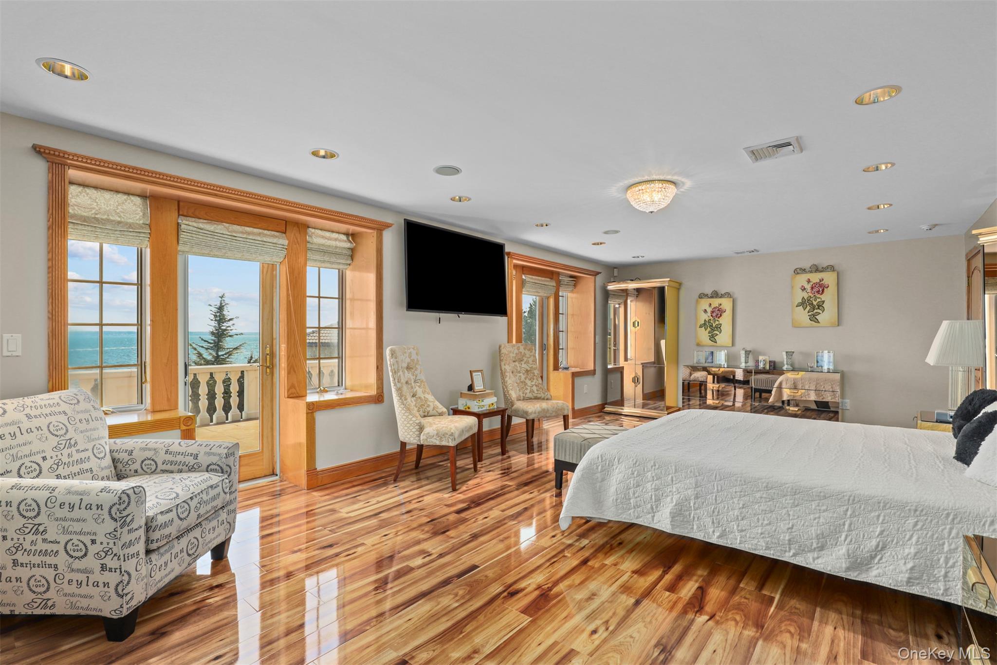 3407 Country Club Road, Bronx, NY 10465