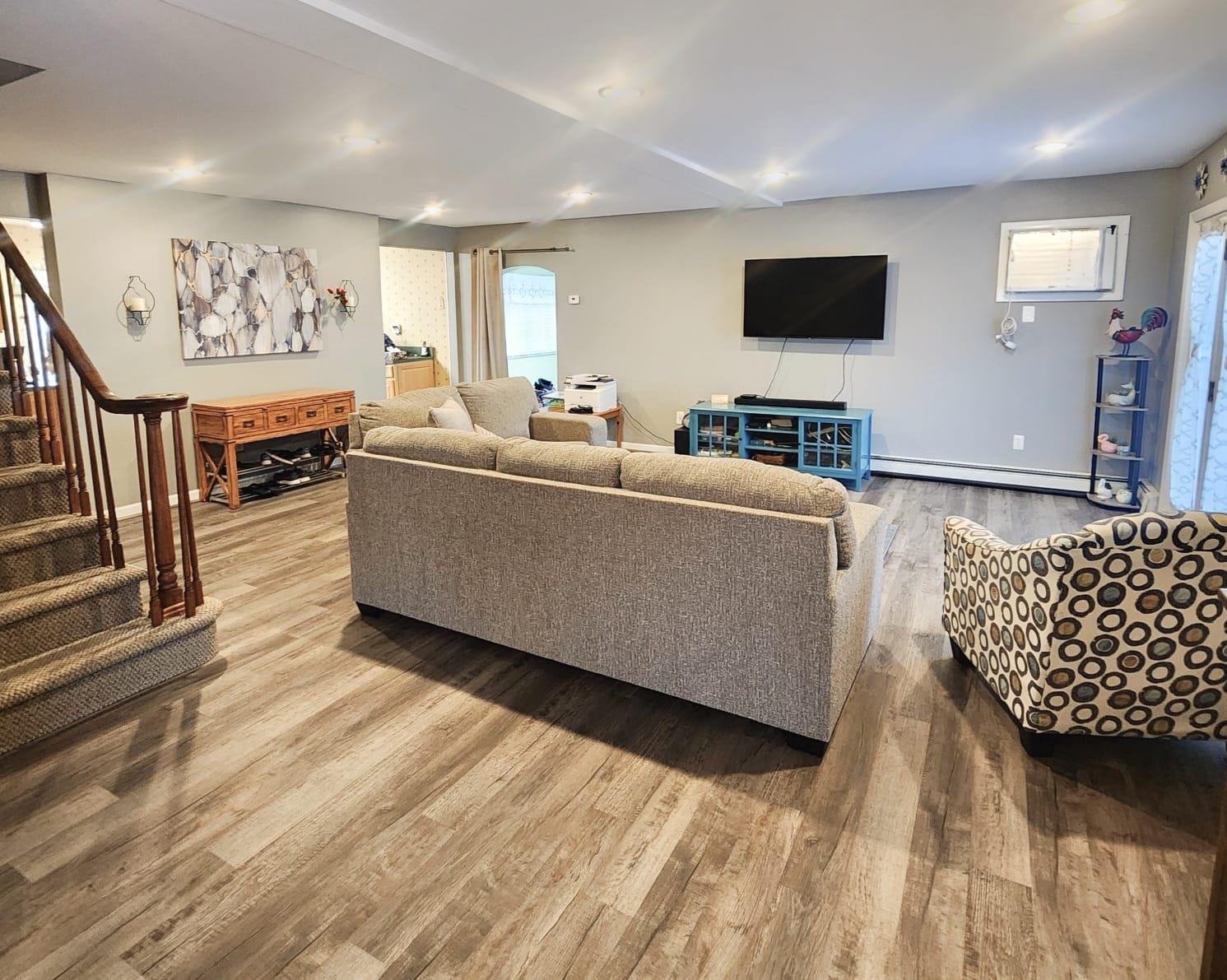 83 Hardy Lane, Westbury, NY 11590