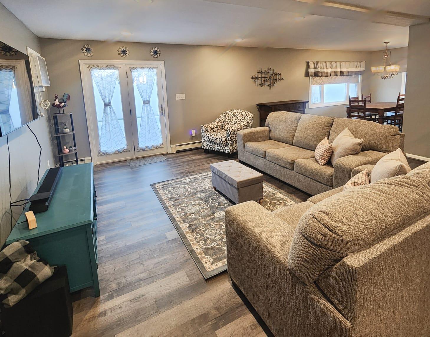 83 Hardy Lane, Westbury, NY 11590