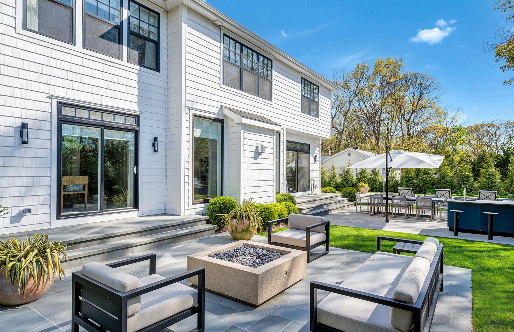 17 Bay View Road W, Southampton, NY 11968