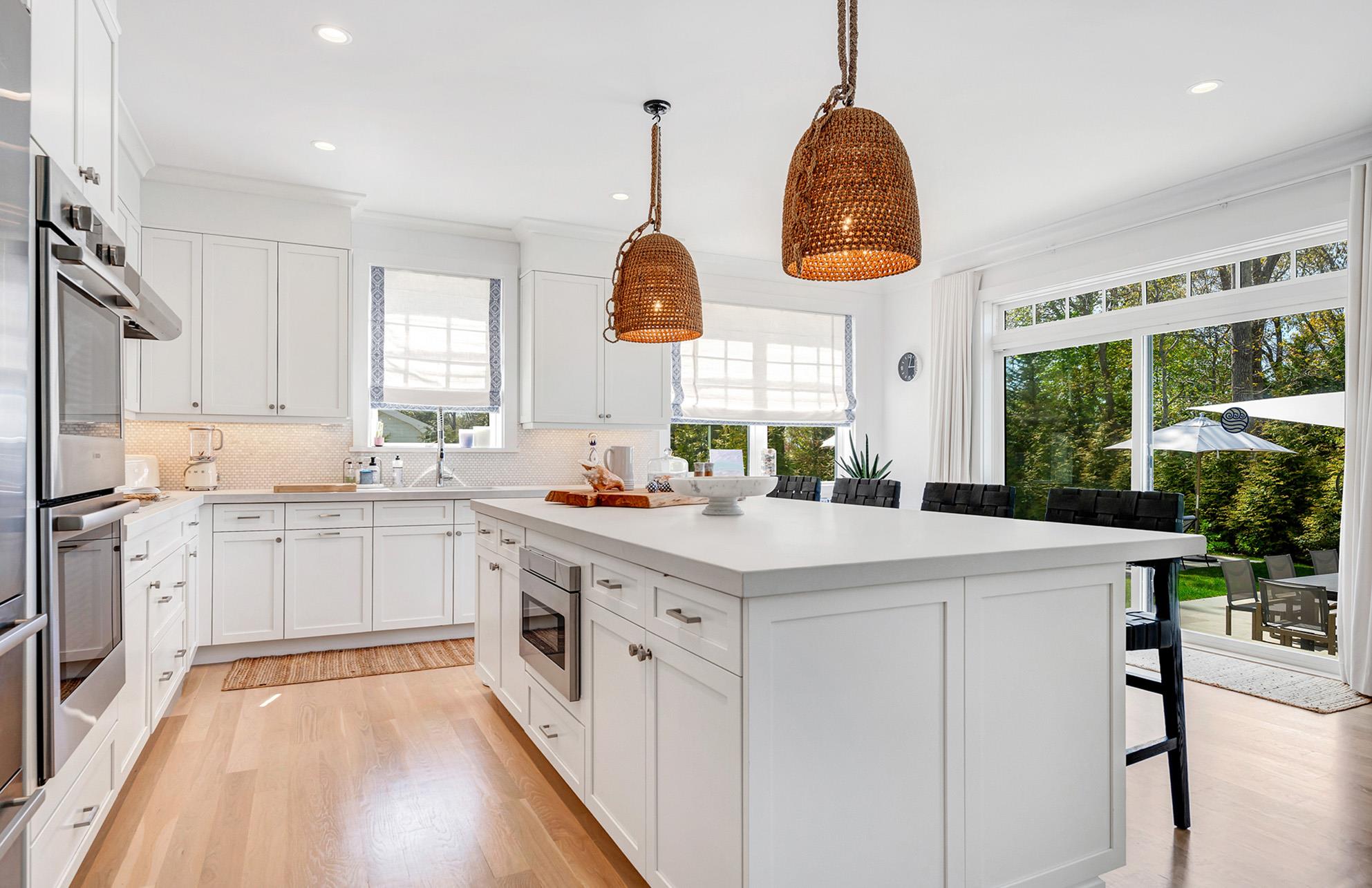 17 Bay View Road W, Southampton, NY 11968