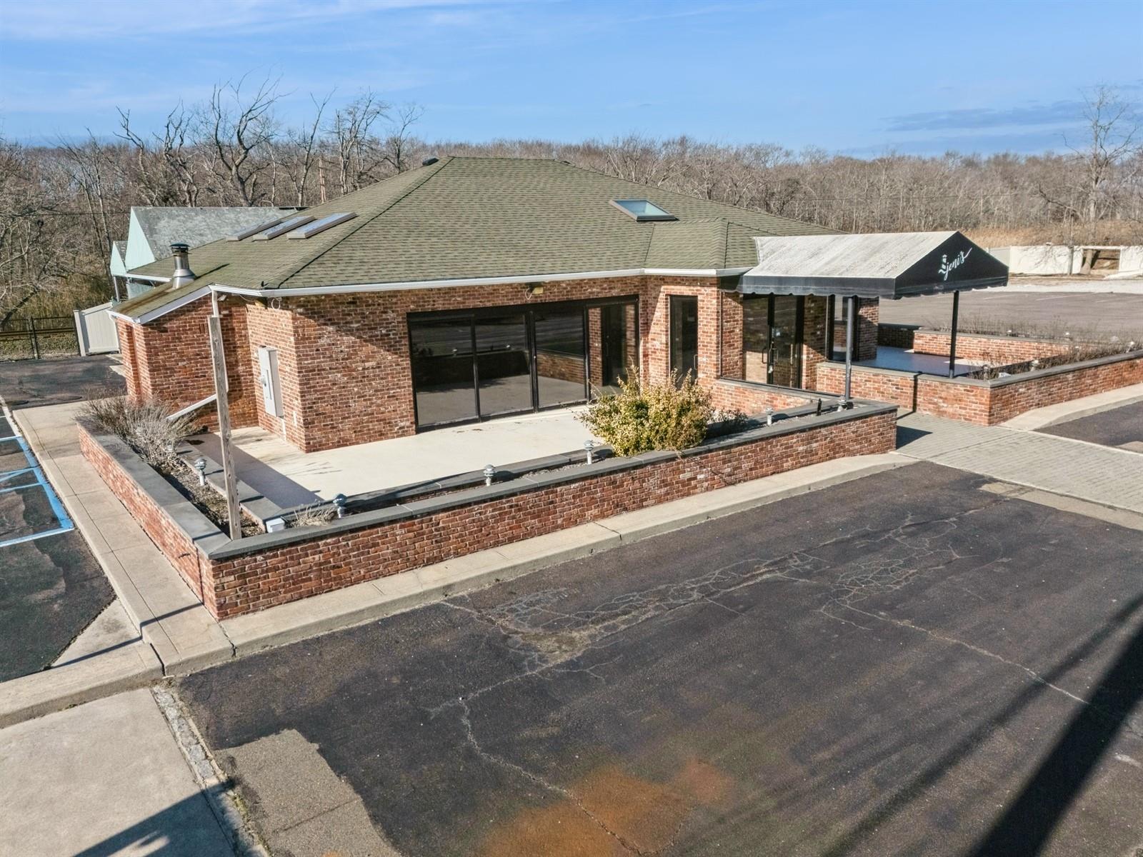 62375 Main Road, Southold, NY 11971