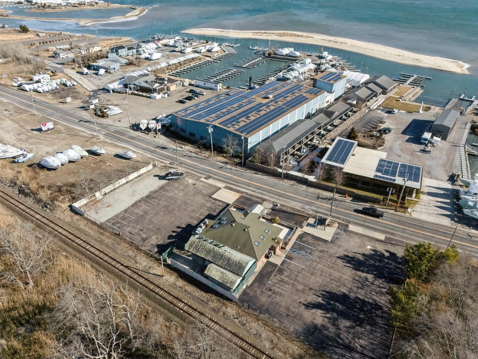 62375 Main Road, Southold, NY 11971