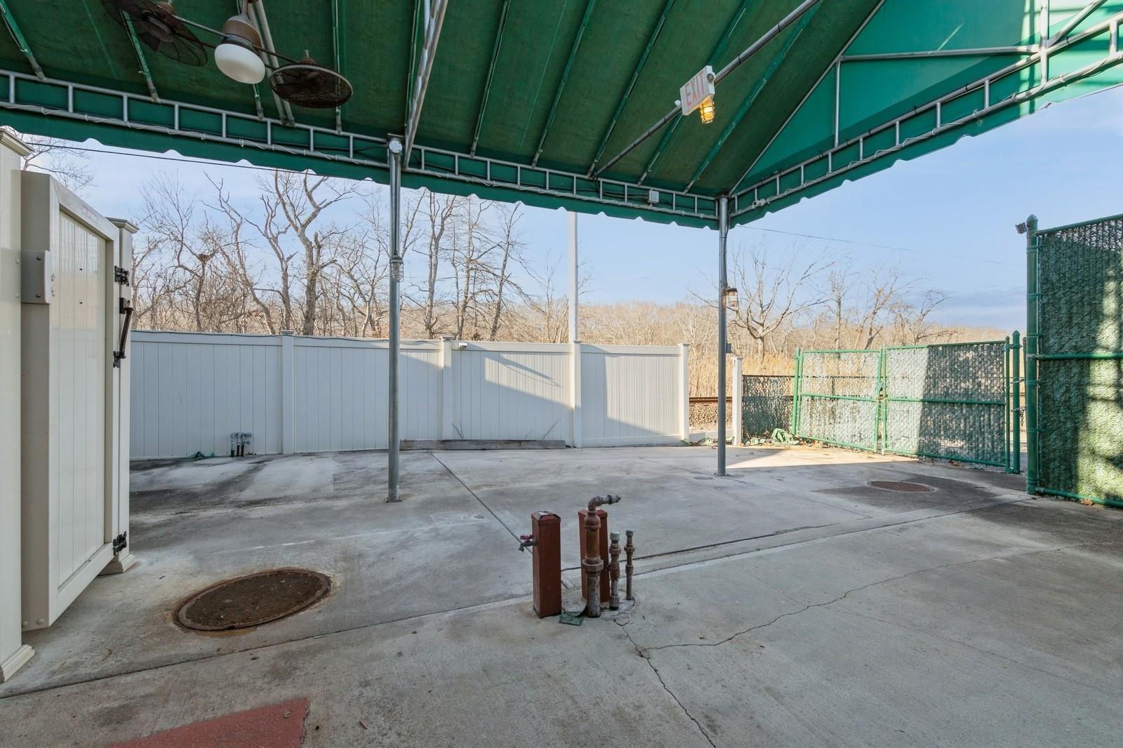 62375 Main Road, Southold, NY 11971