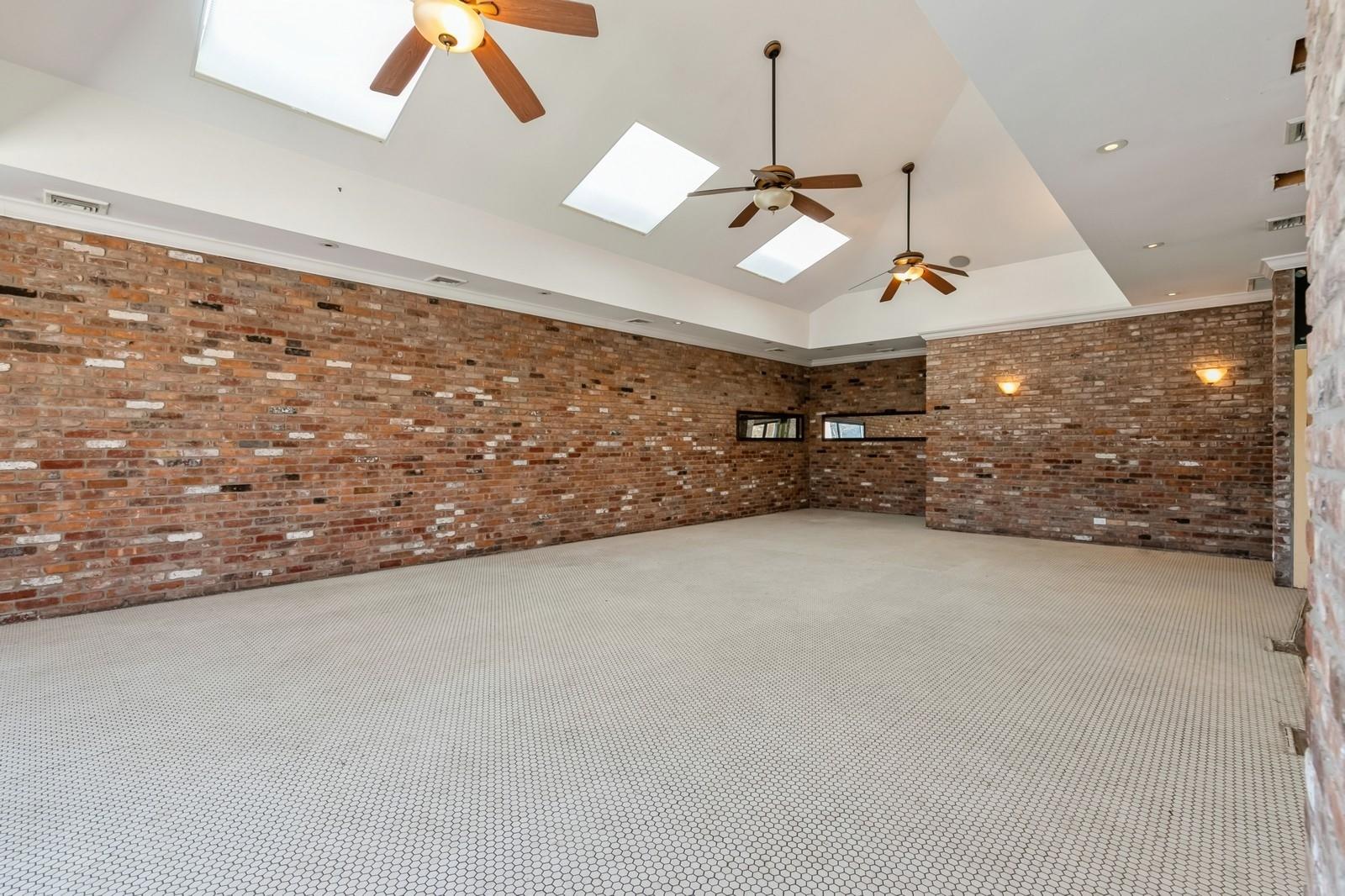 62375 Main Road, Southold, NY 11971