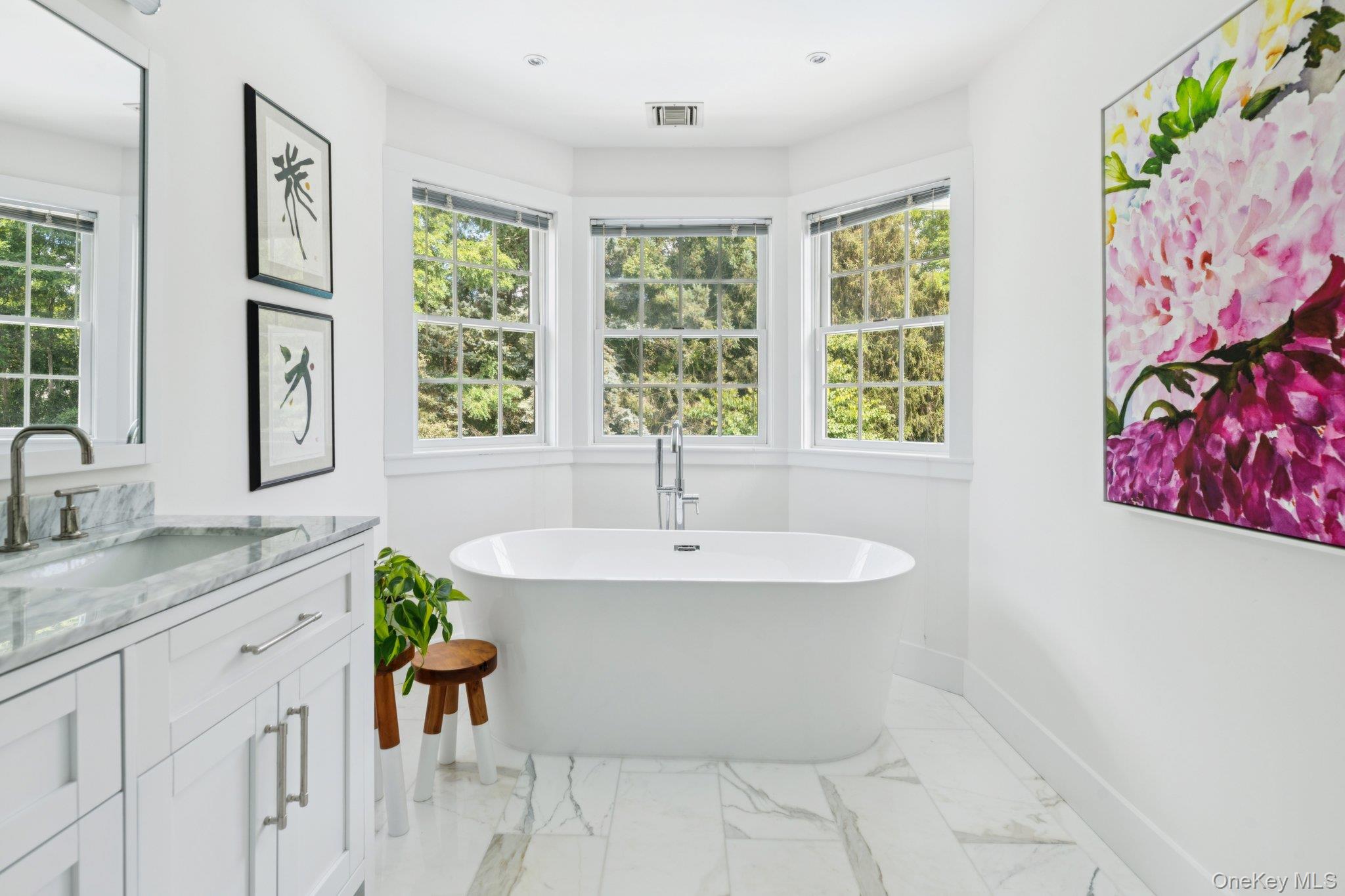 19 Oak Meadow Lane, Bellport Village, NY 11713