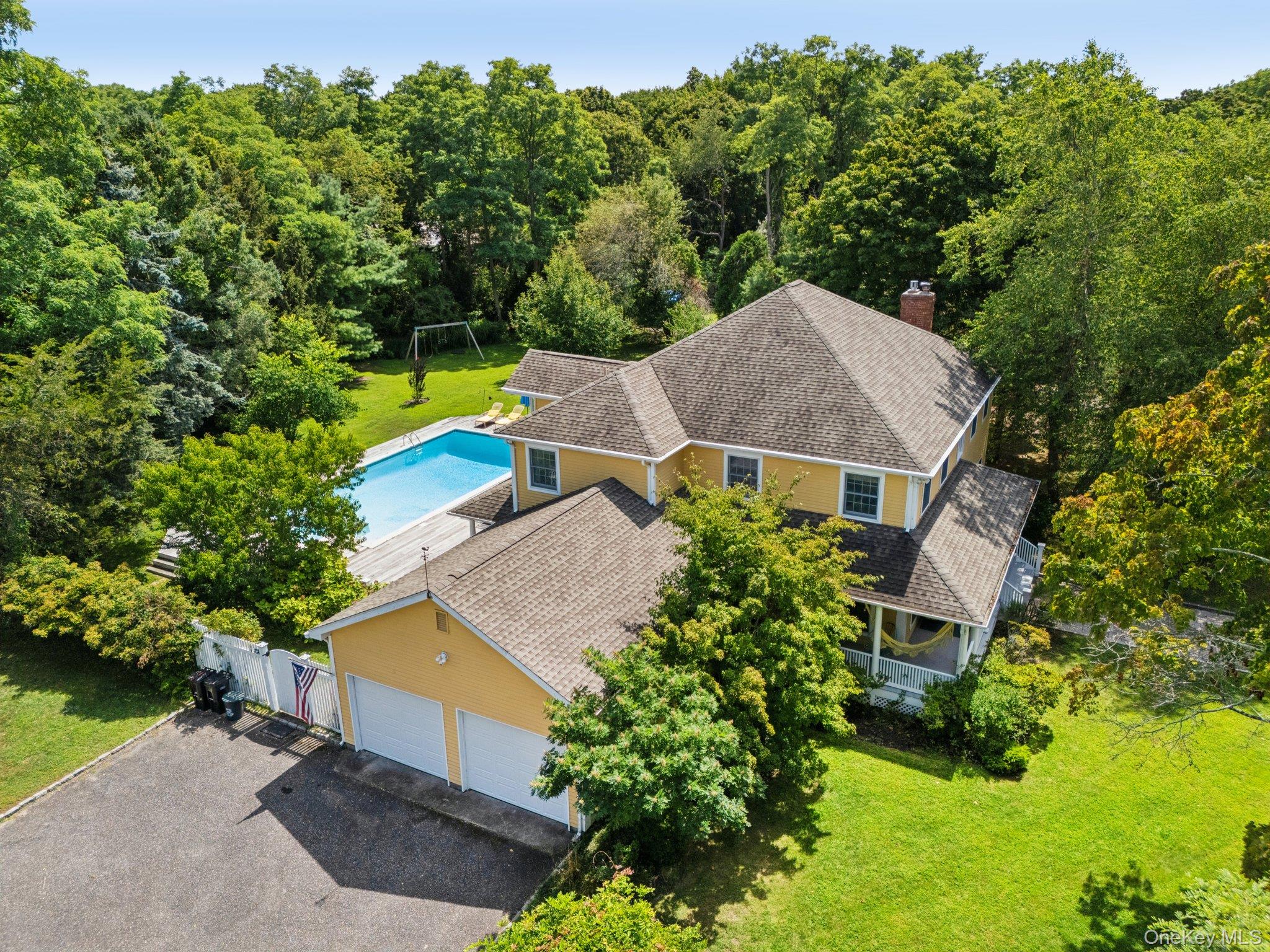 19 Oak Meadow Lane, Bellport Village, NY 11713