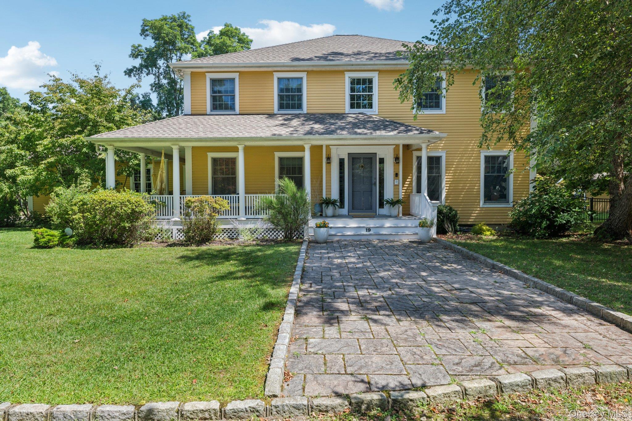 19 Oak Meadow Lane, Bellport Village, NY 11713