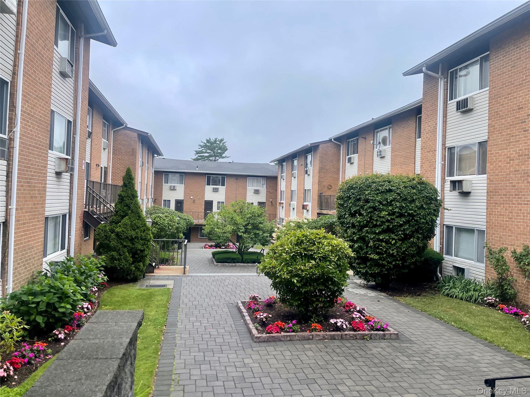 150 Glenwood Avenue # G4, Yonkers, NY 10703