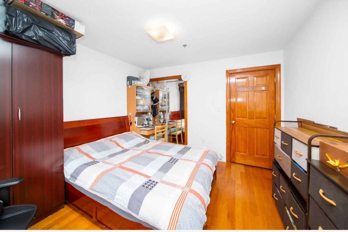 37-33 107th St # 2A, Corona, NY 11368