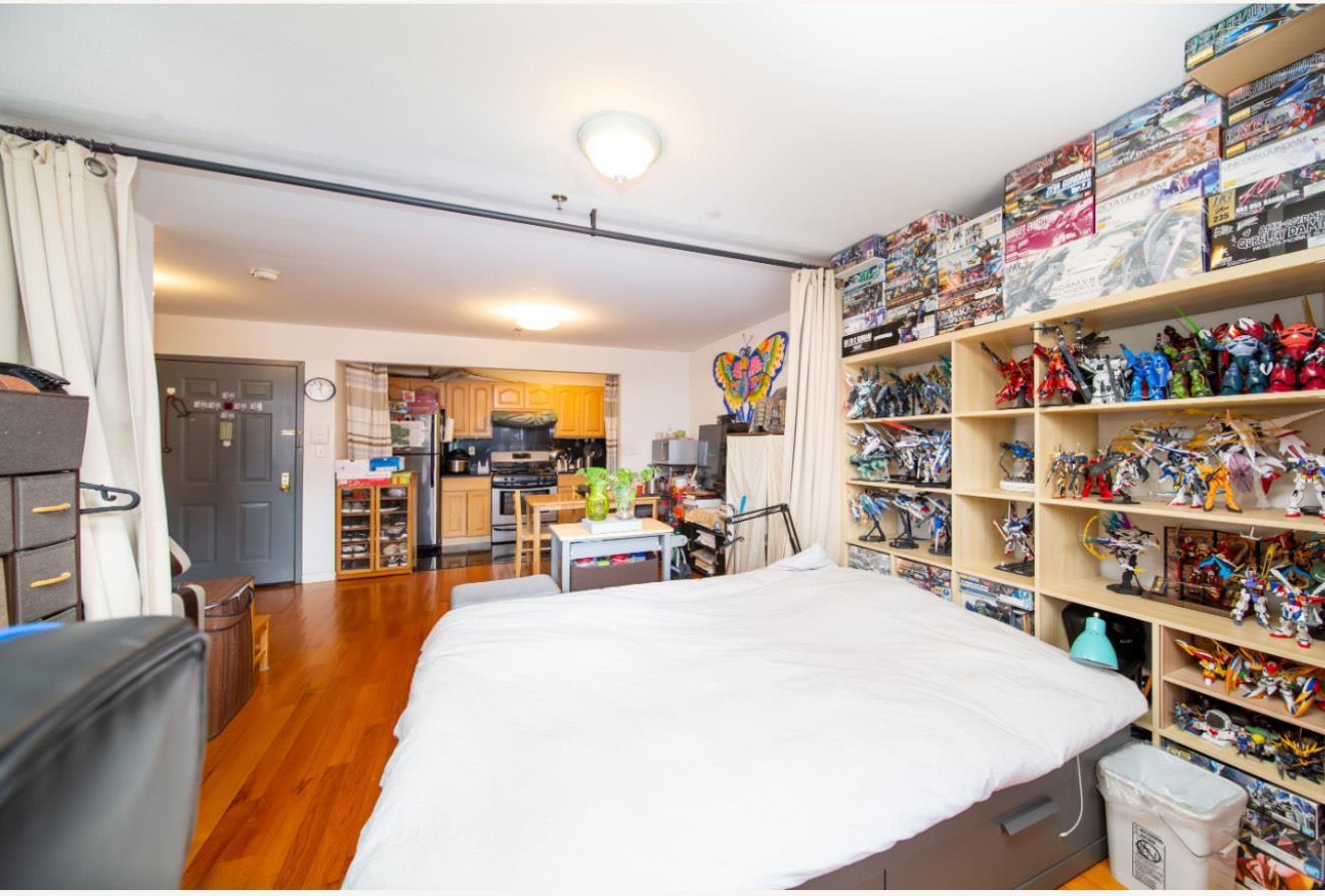 37-33 107th St # 2A, Corona, NY 11368
