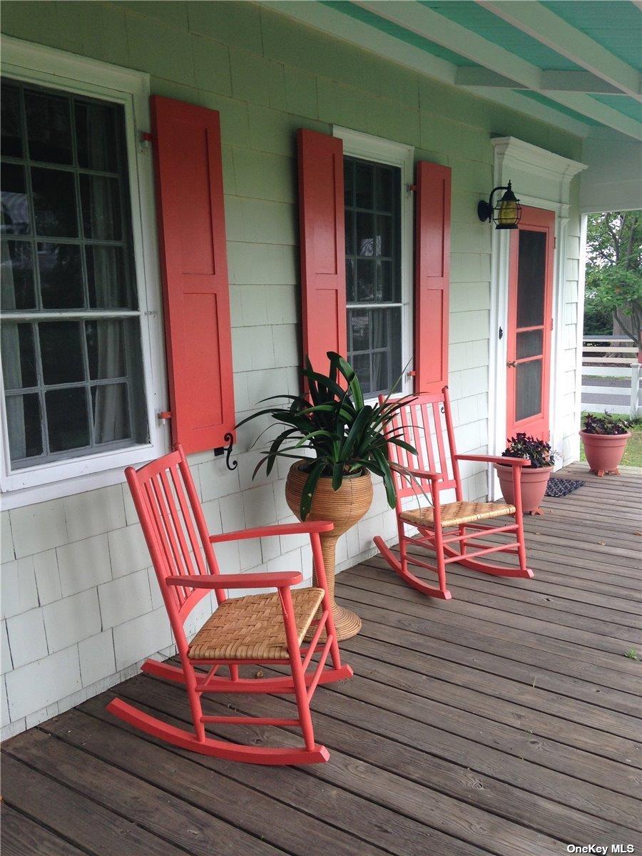 165 Sterling Street, Greenport, NY 11944