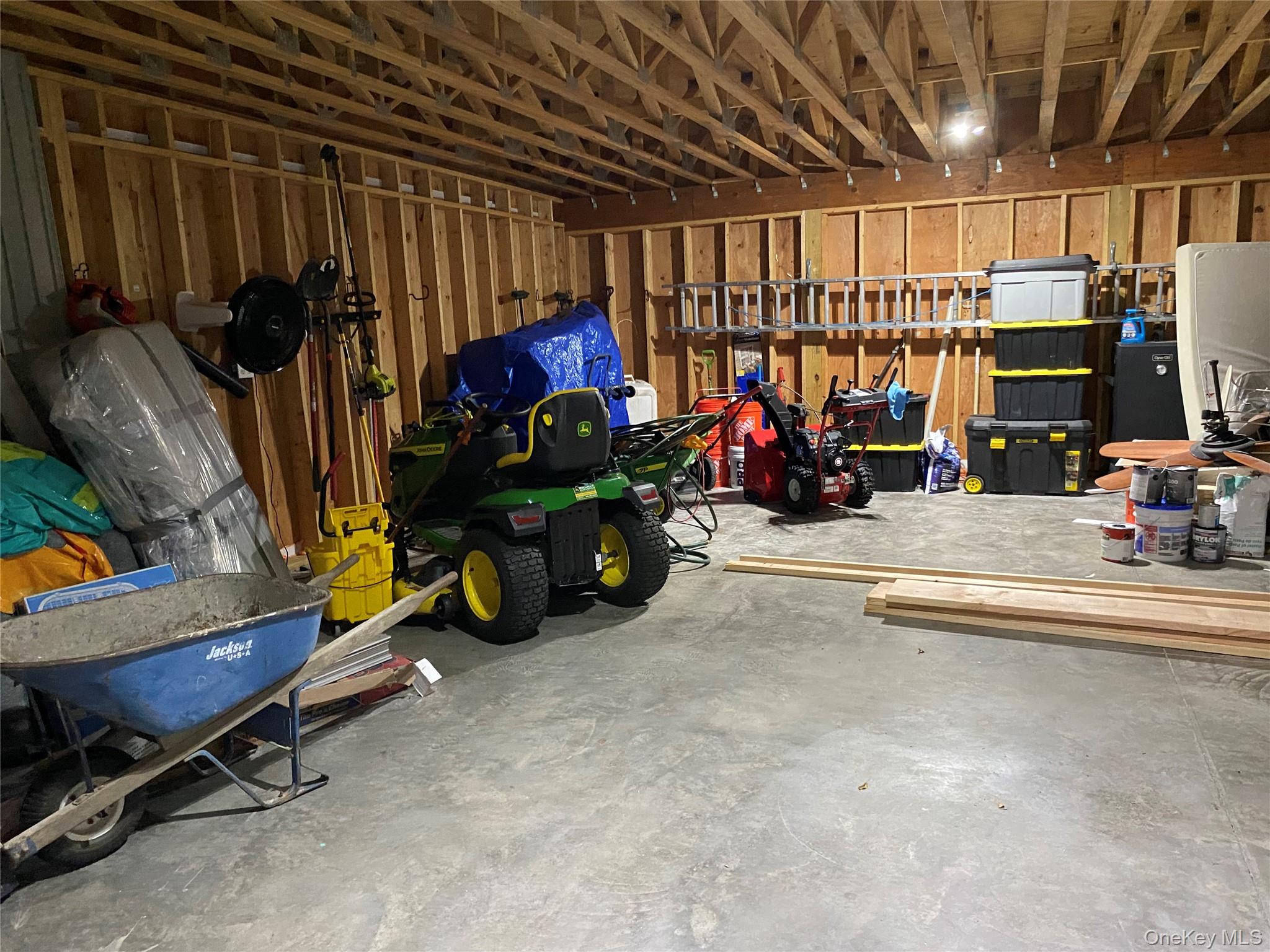 325 Hasbrouck Road, Woodbourne, NY 12788