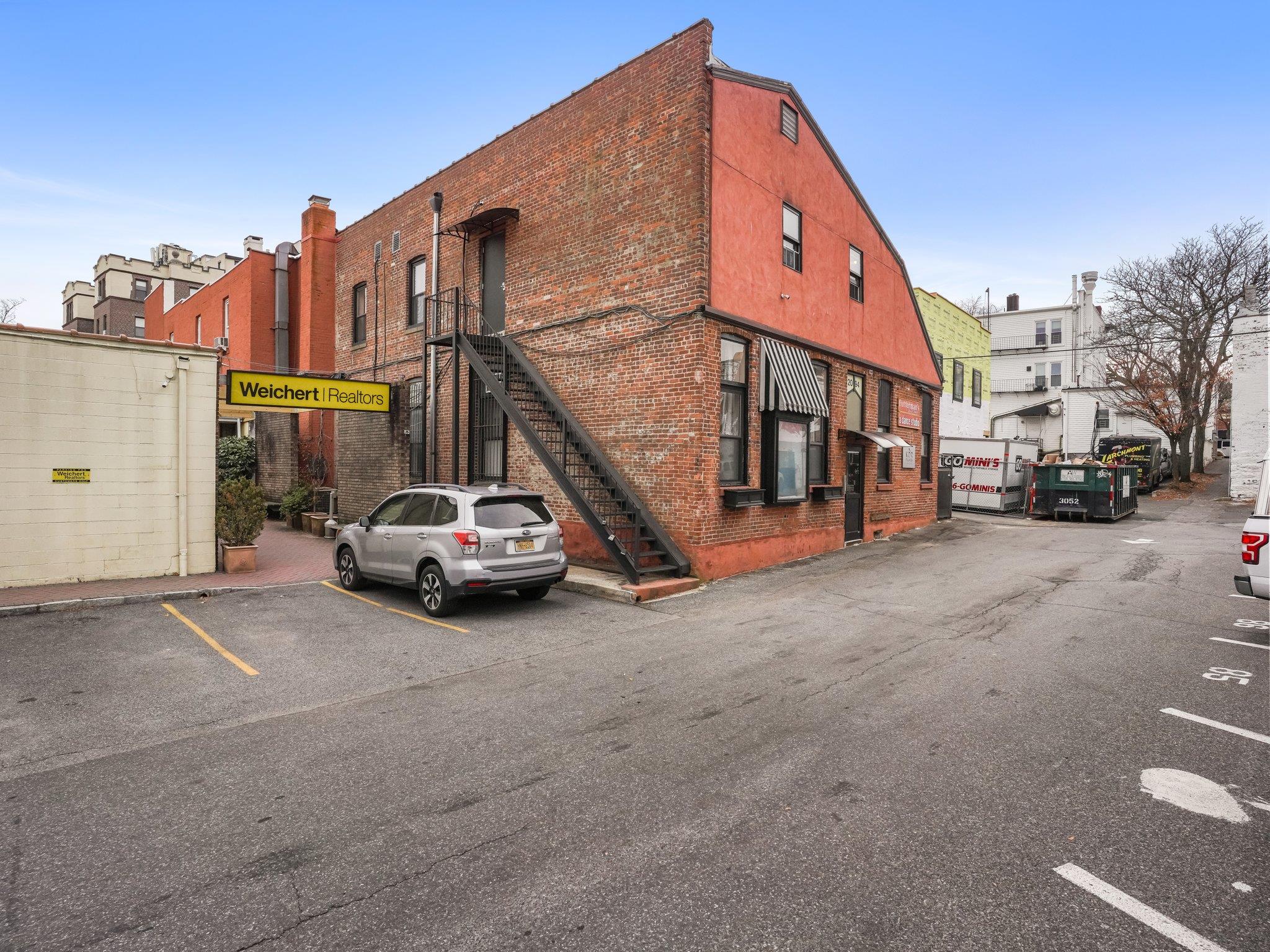 2094 Boston Post Road # 96, Larchmont, NY 10538