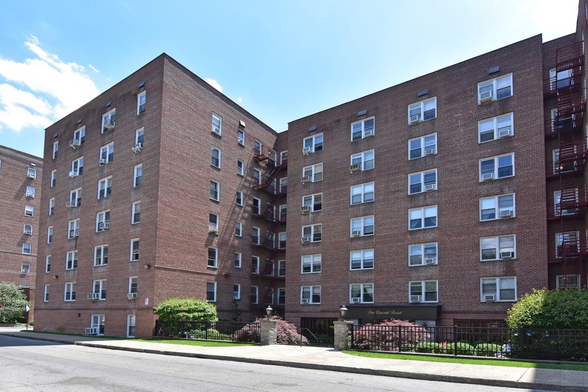 1 Vincent Road # 4C, Bronxville, NY 10708