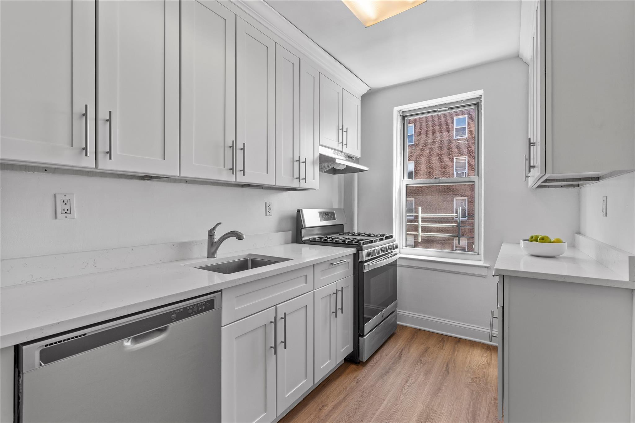 1 Vincent Road # 4C, Bronxville, NY 10708