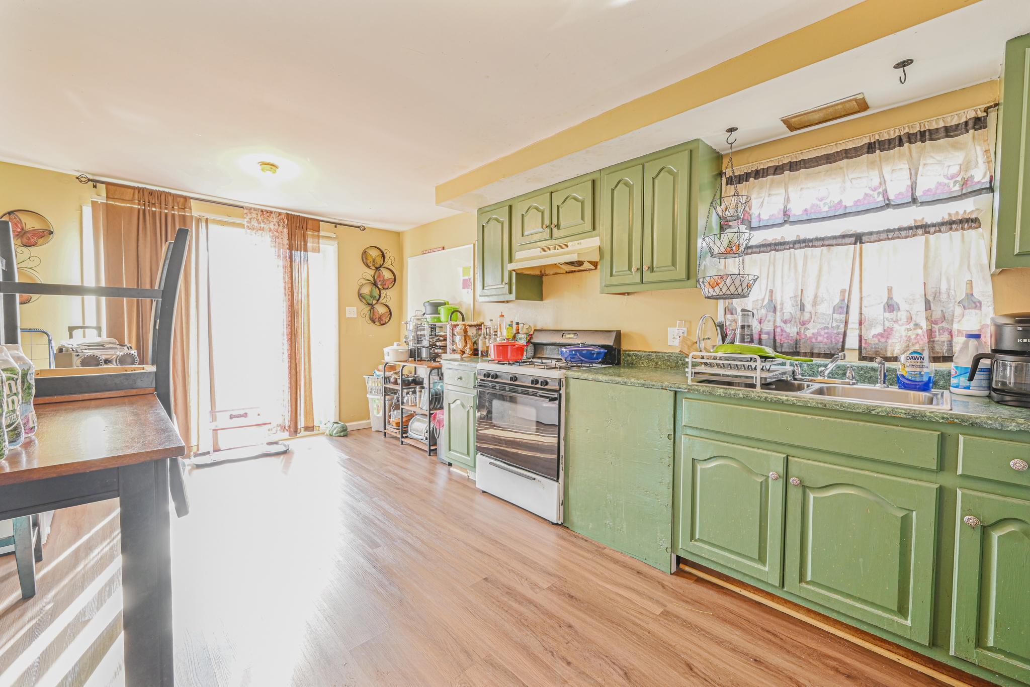 20 E Pine Street, Long Beach, NY 11561