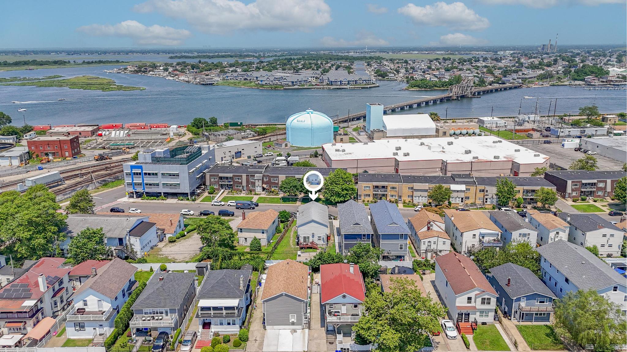 20 E Pine Street, Long Beach, NY 11561