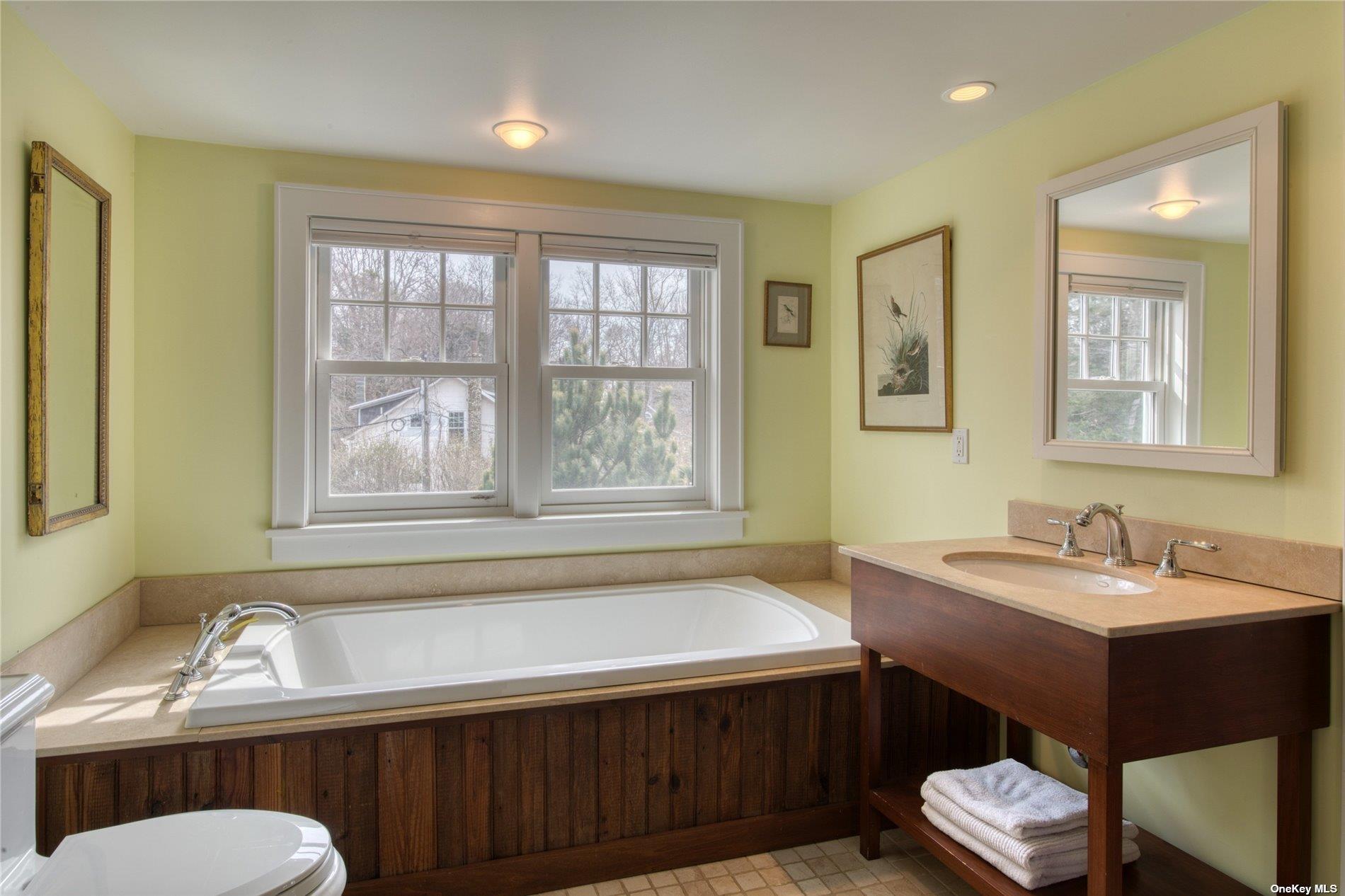 2100 Youngs Road, Orient, NY 11957