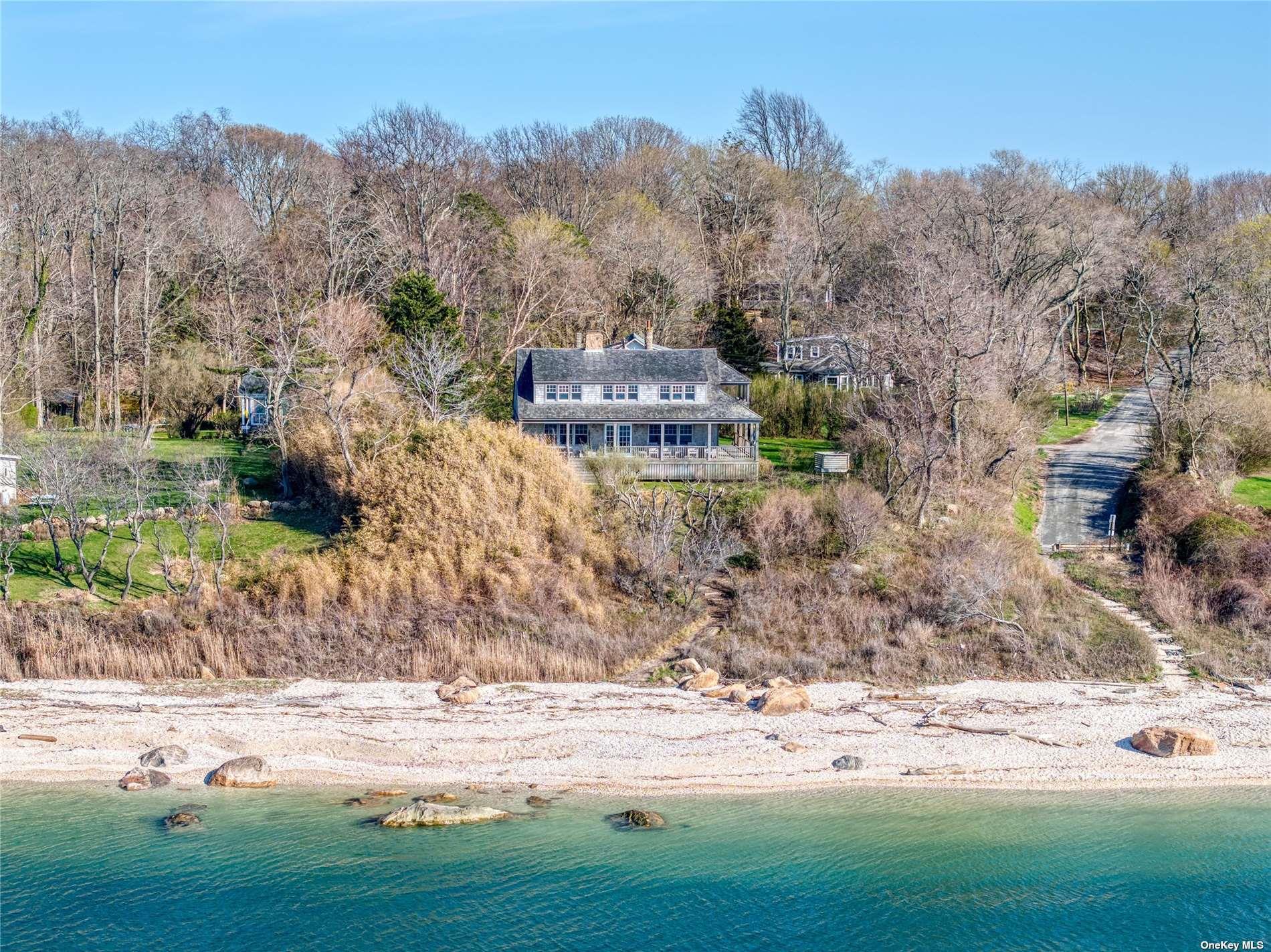 2100 Youngs Road, Orient, NY 11957