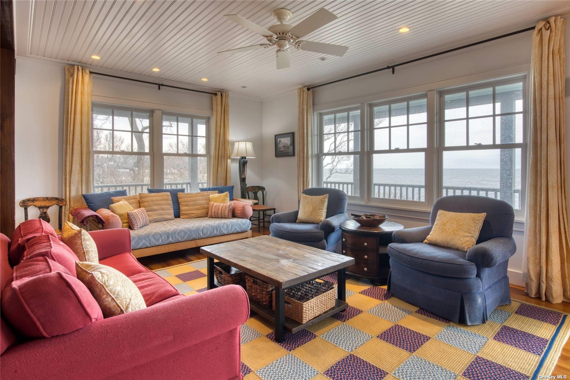 2100 Youngs Road, Orient, NY 11957