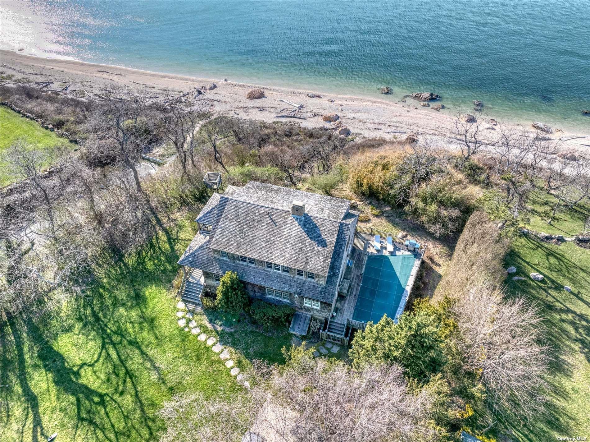 2100 Youngs Road, Orient, NY 11957