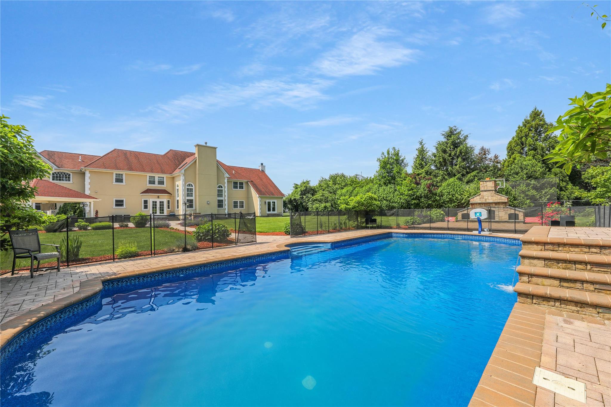 11 Dogwood Lane, East Moriches, NY 11940