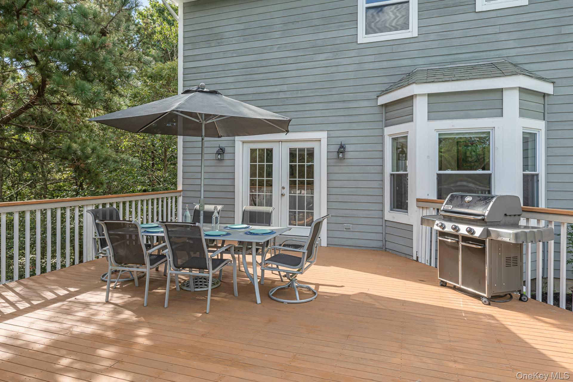 18 Lakeside Lane, Westhampton, NY 11977