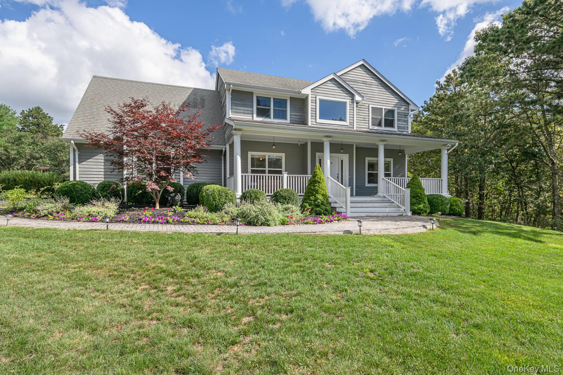 18 Lakeside Lane, Westhampton, NY 11977