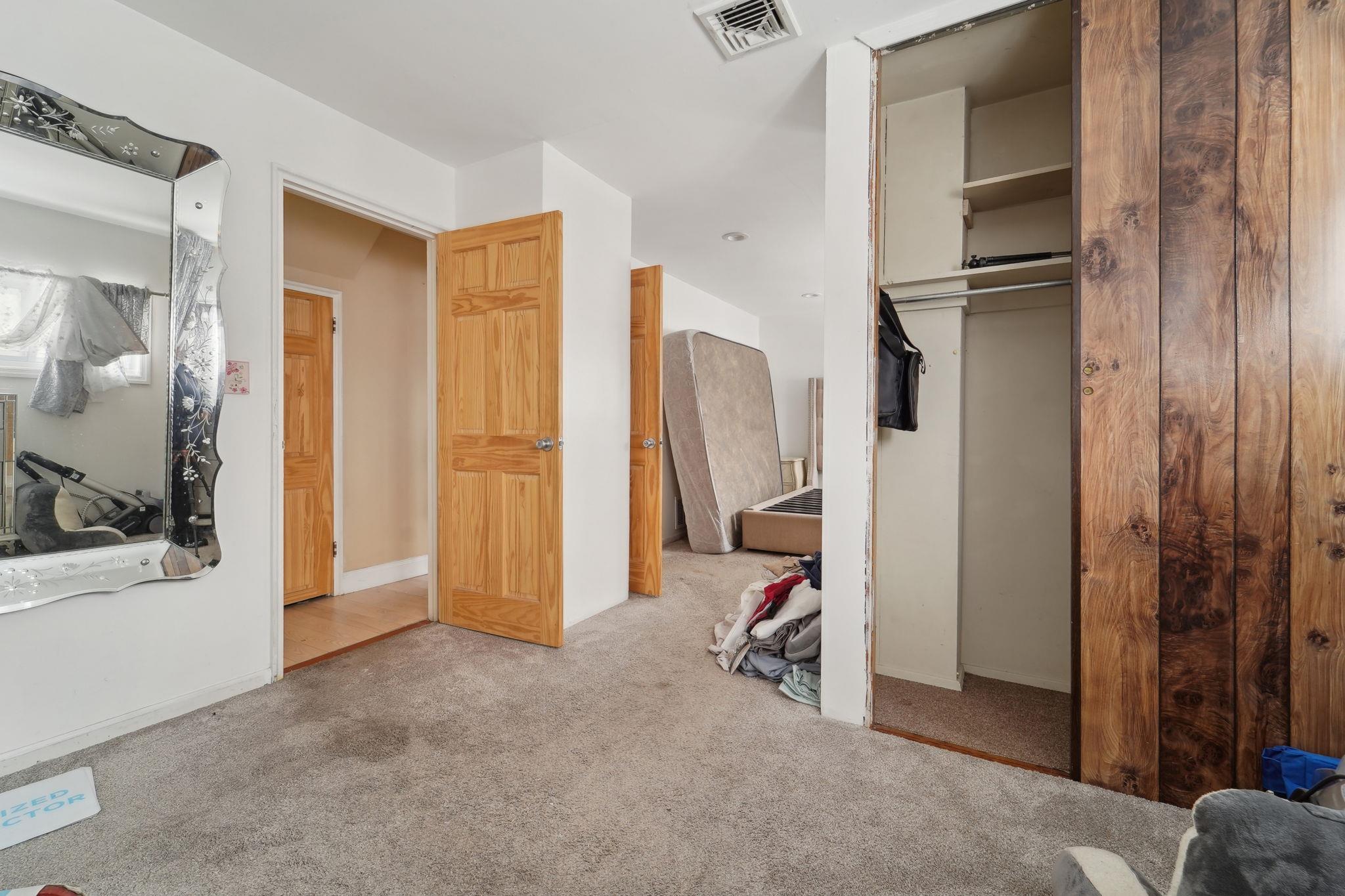 17 Manitou Trail, White Plains, NY 10603