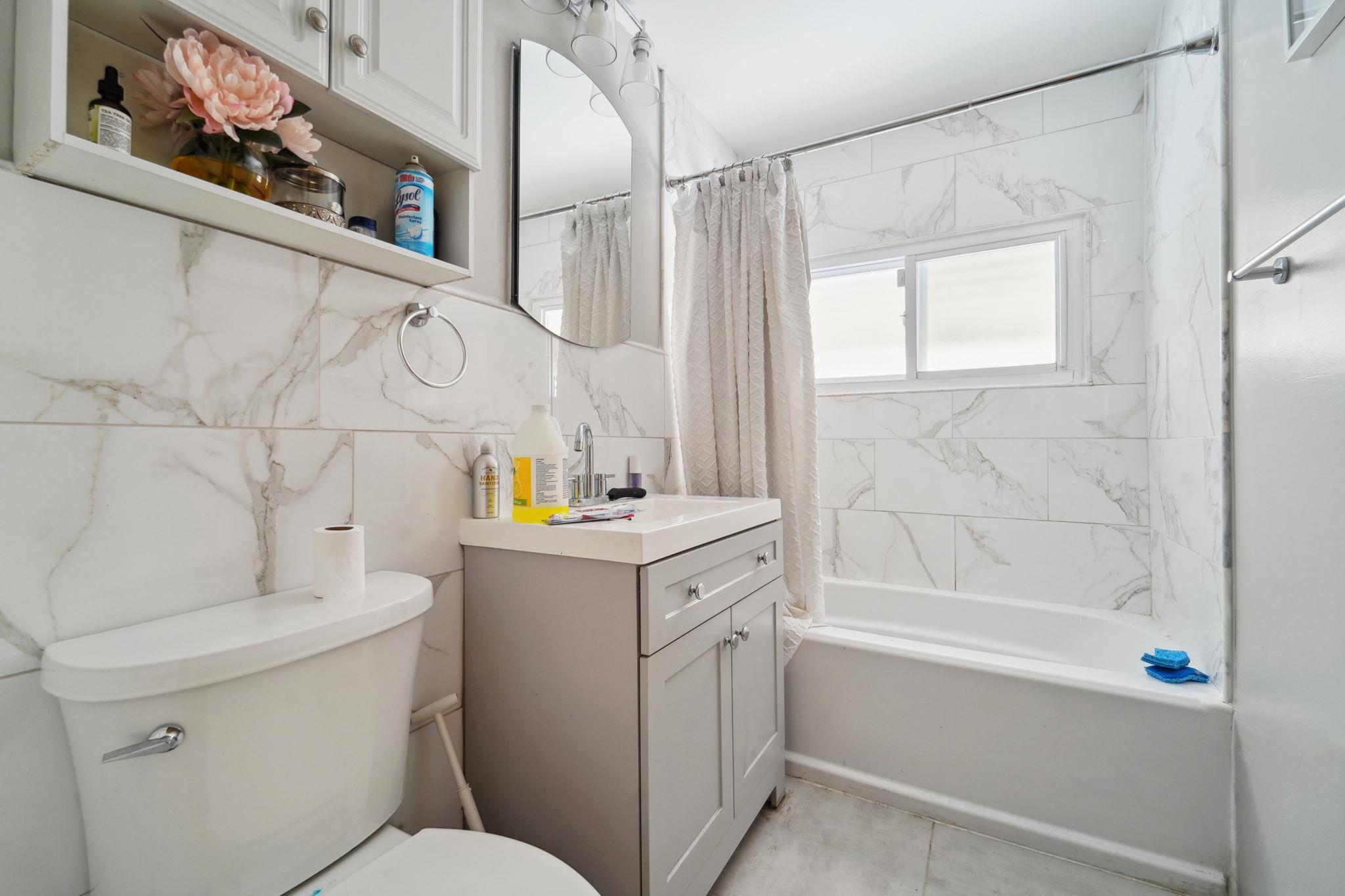 17 Manitou Trail, White Plains, NY 10603