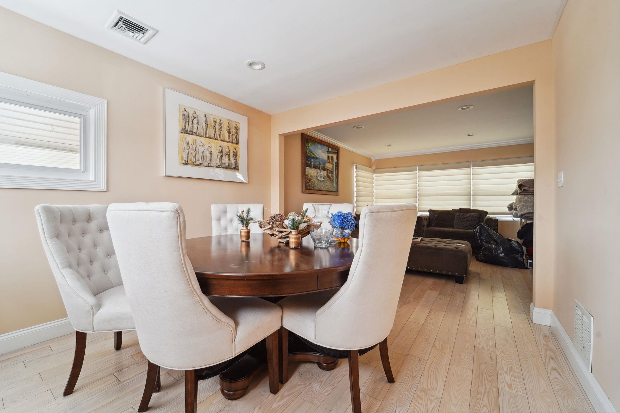 17 Manitou Trail, White Plains, NY 10603