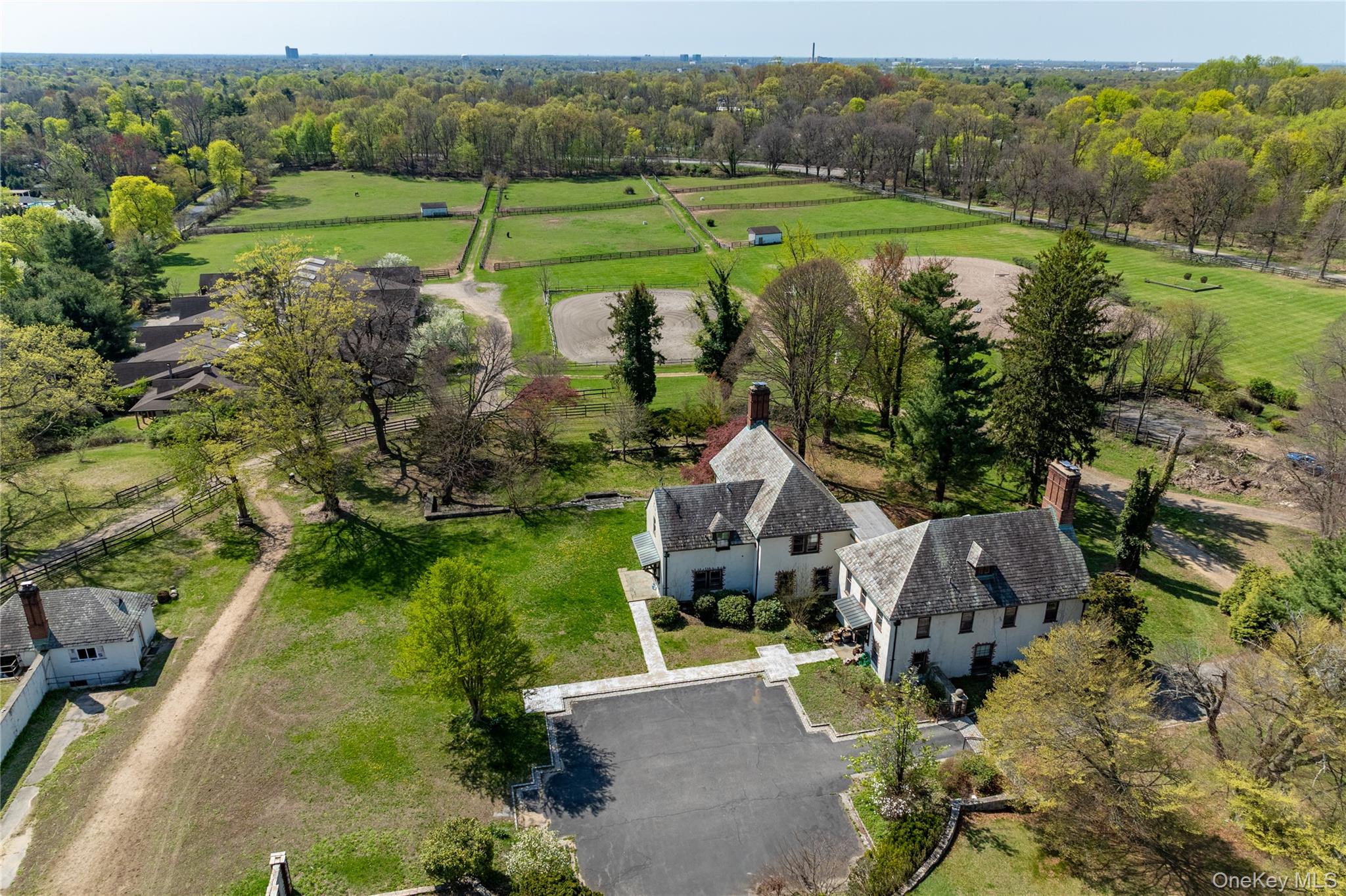 203 Store Hill Road, Old Westbury, NY 11568