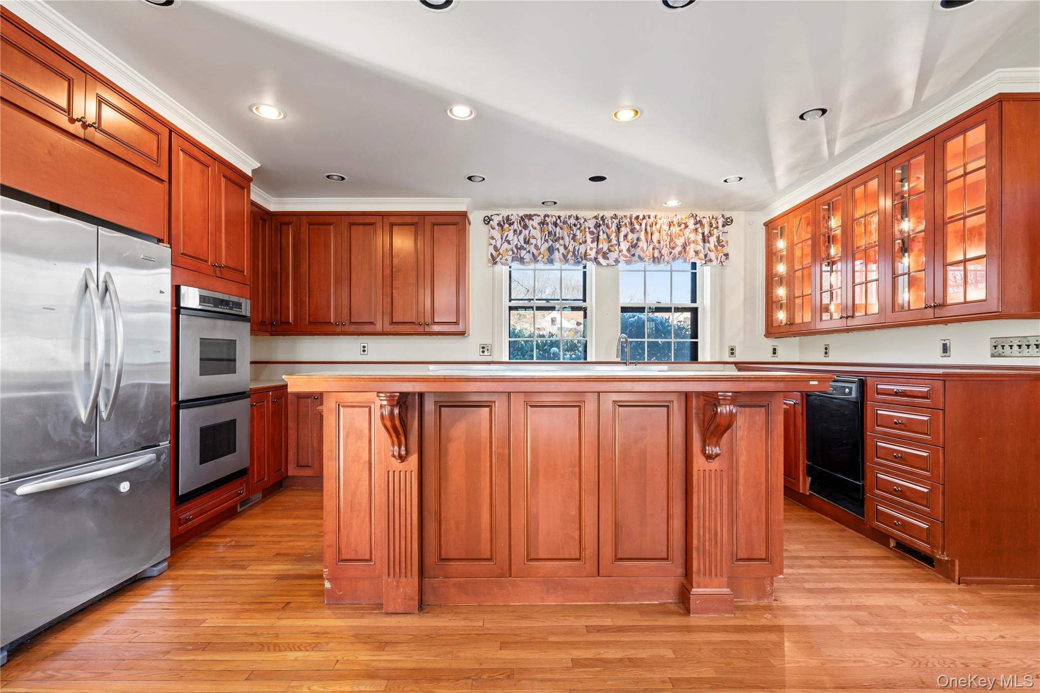 203 Store Hill Road, Old Westbury, NY 11568