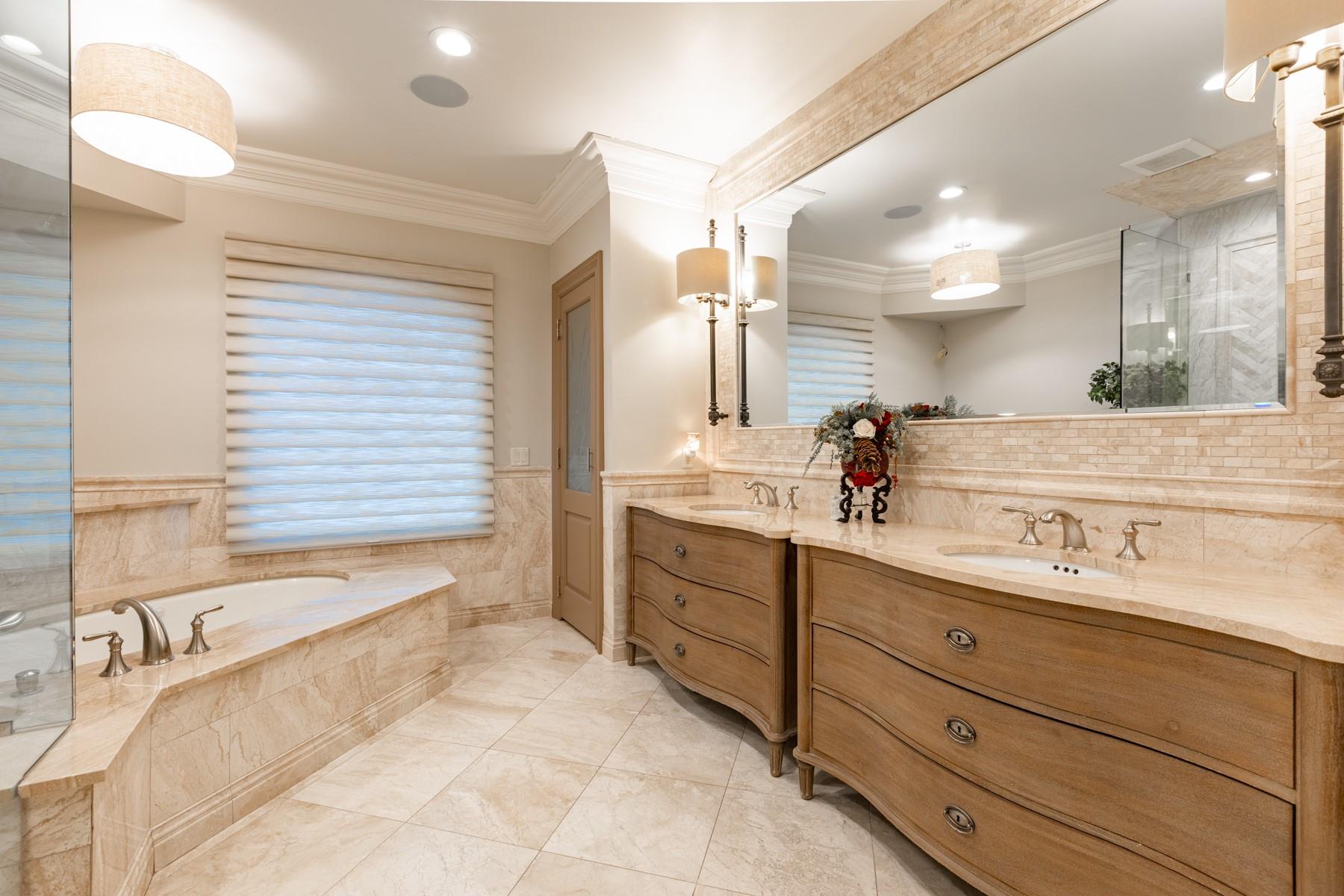 202R Pace Drive S, West Islip, NY 11795