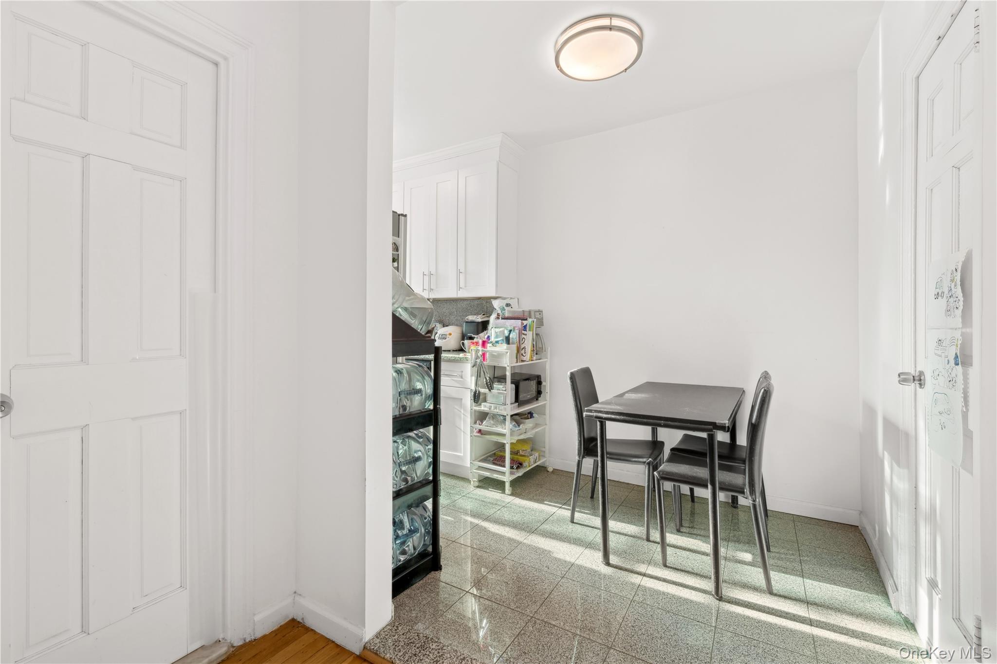 7234 Austin Street # D11, Forest Hills, NY 11375