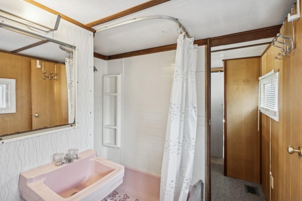 53 Crassen Boulevard # Park Ave unit #3, Amagansett, NY 11930