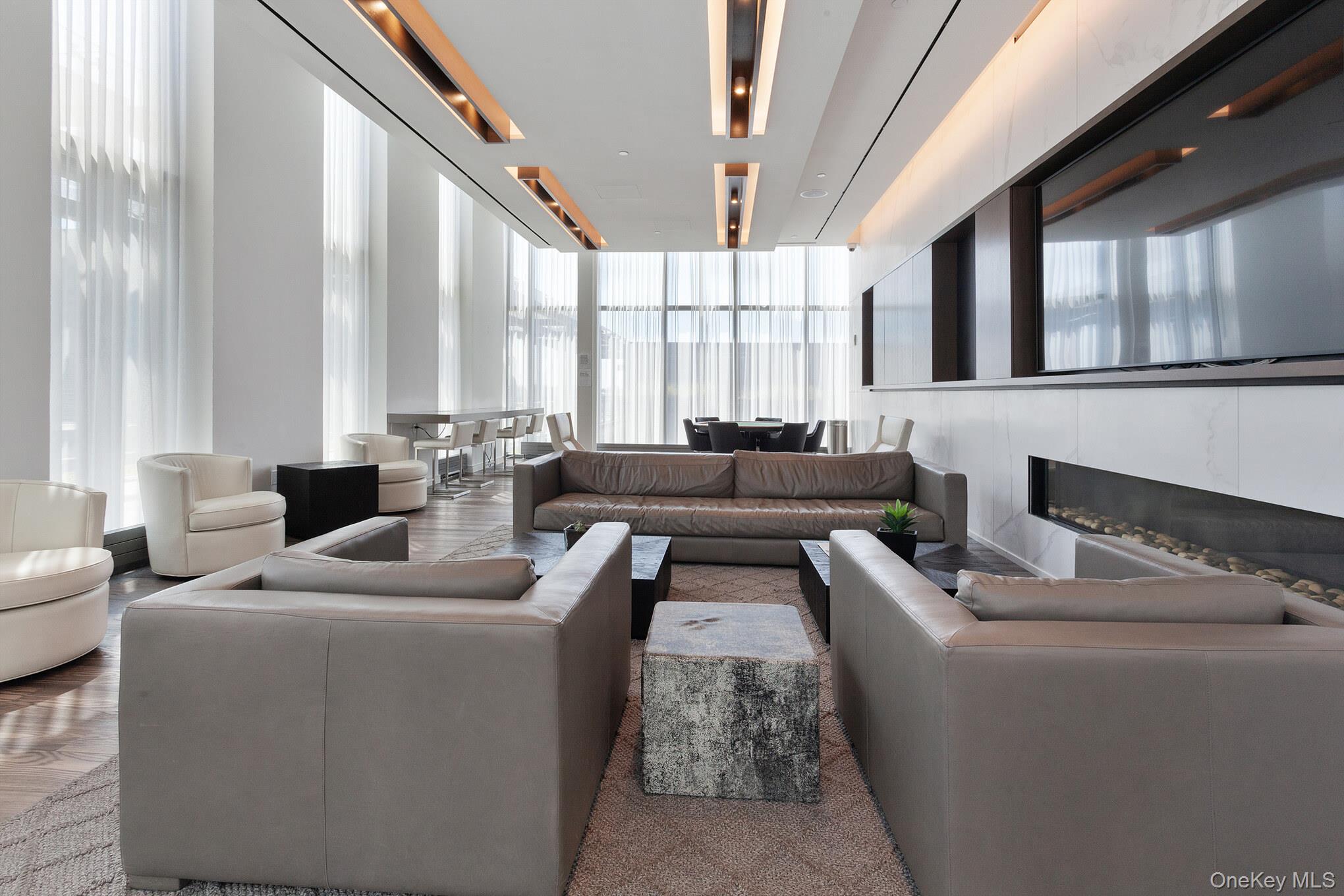 131-01 40 Road # 17S, Flushing, NY 11354