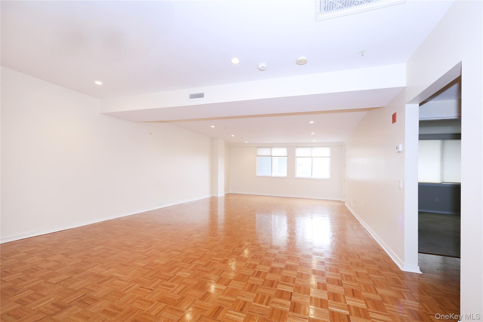 100 Harbor View Drive # 423, Port Washington, NY 11050