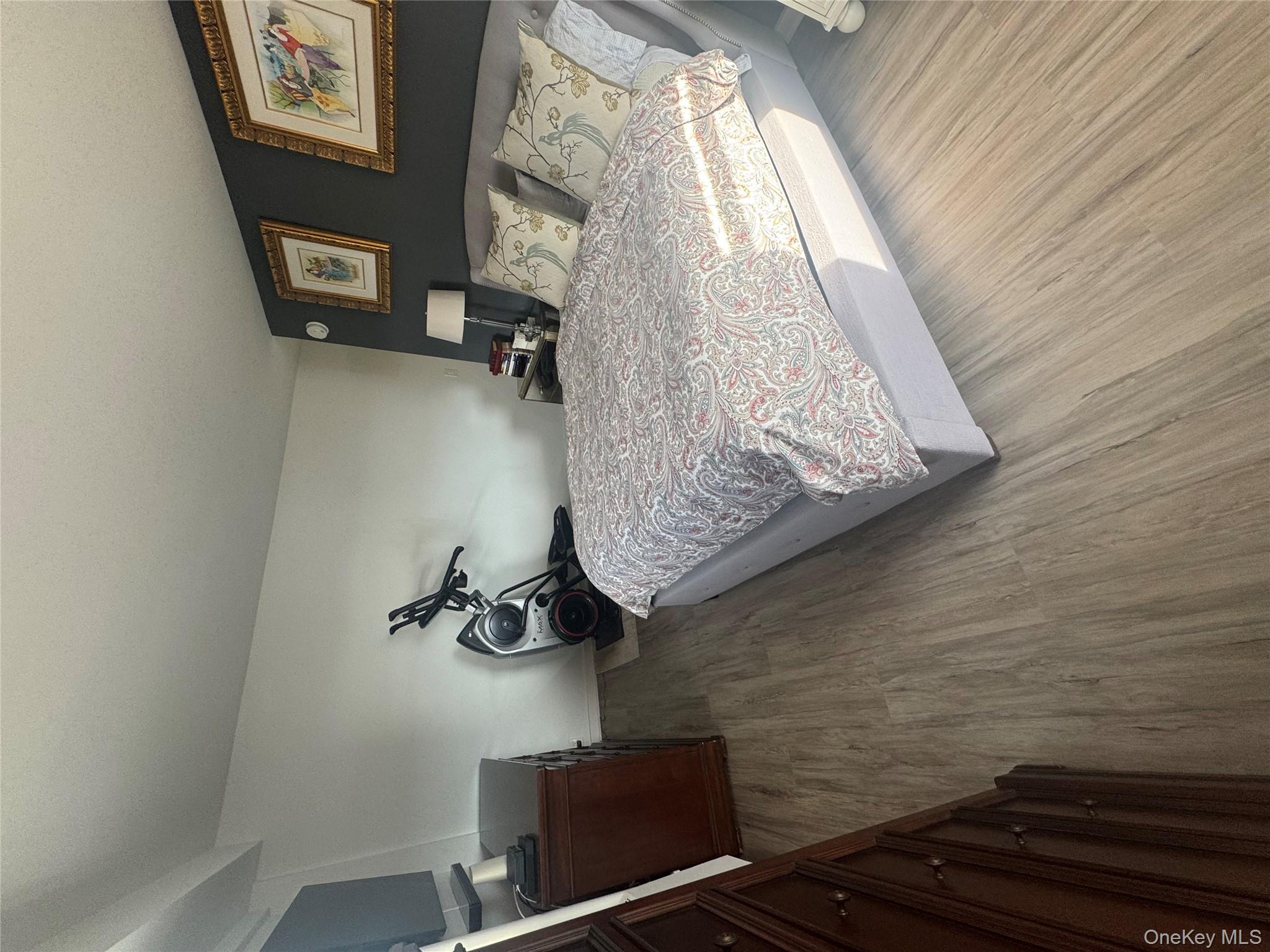 9 Fordham hill Oval # 17C, Bronx, NY 10468