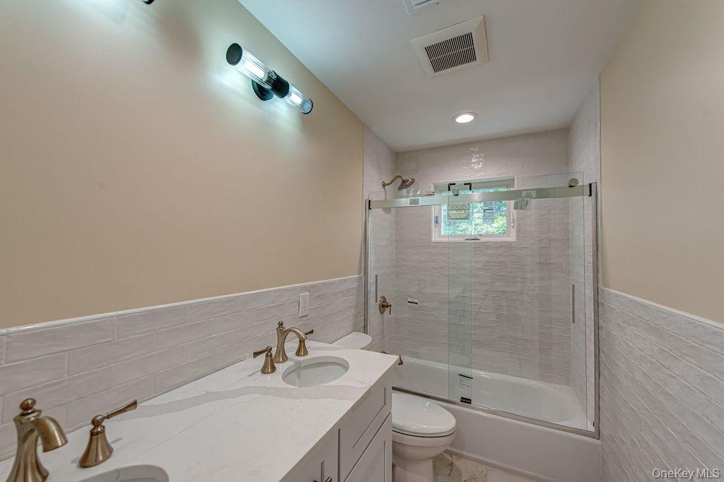 597 Pulaski, Kings Park, NY 11754