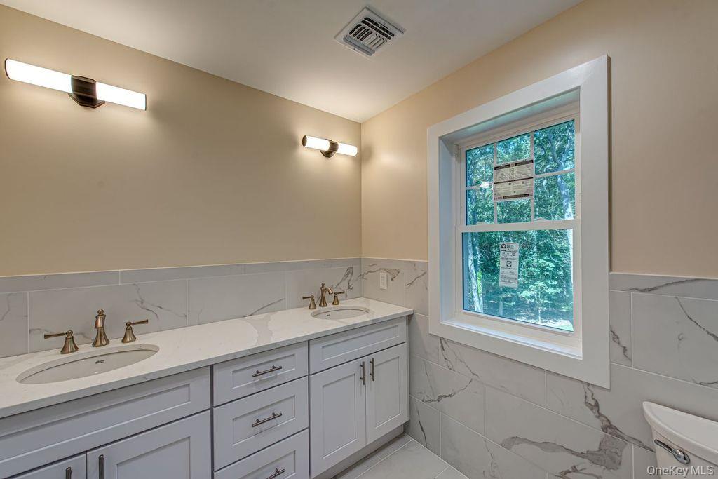 597 Pulaski, Kings Park, NY 11754