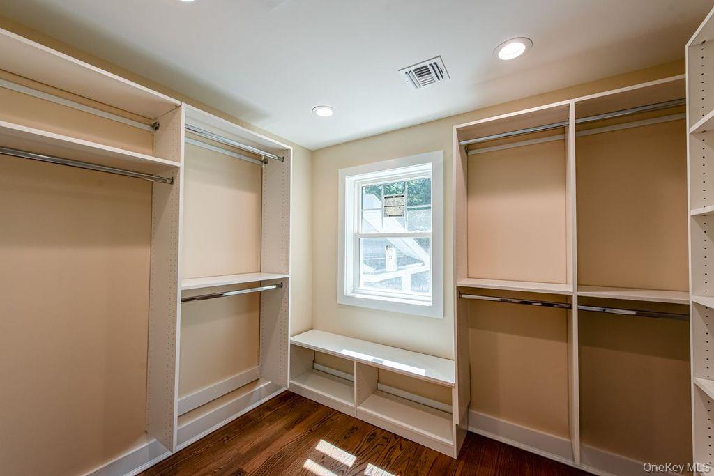 597 Pulaski, Kings Park, NY 11754